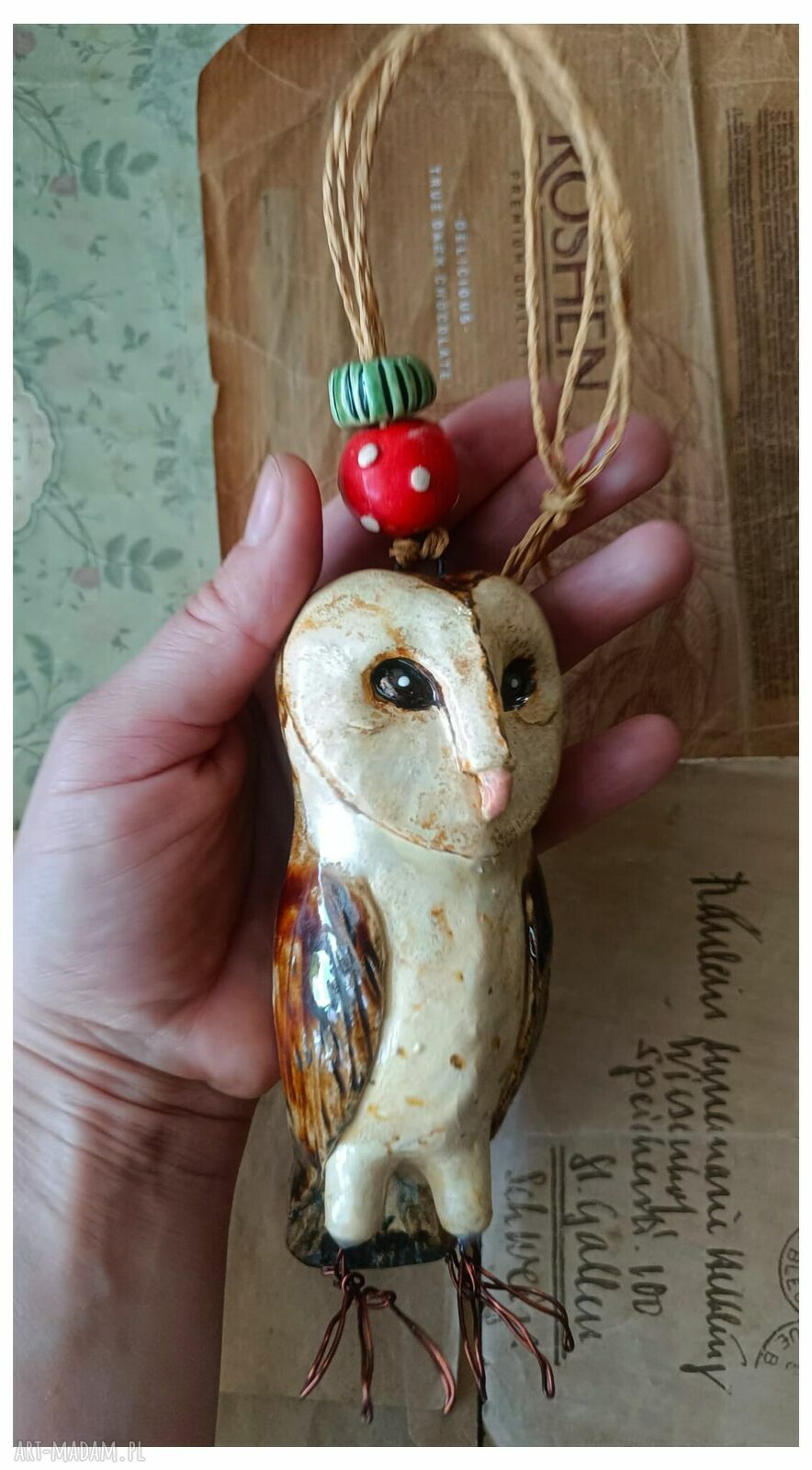 Sowa płomykówka - wisząca dekoracja z ceramiki handmade