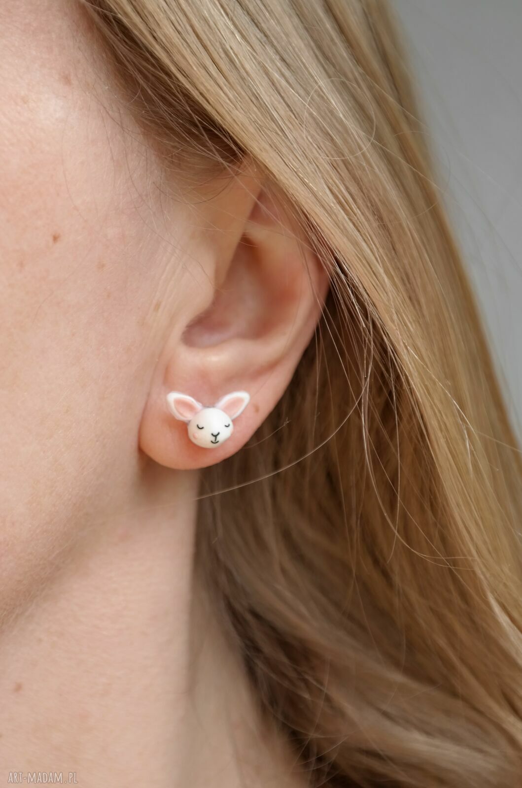 Śpiące króliczki - mini kolczyki sztyfty kawaii, lekkie i ręcznie robione