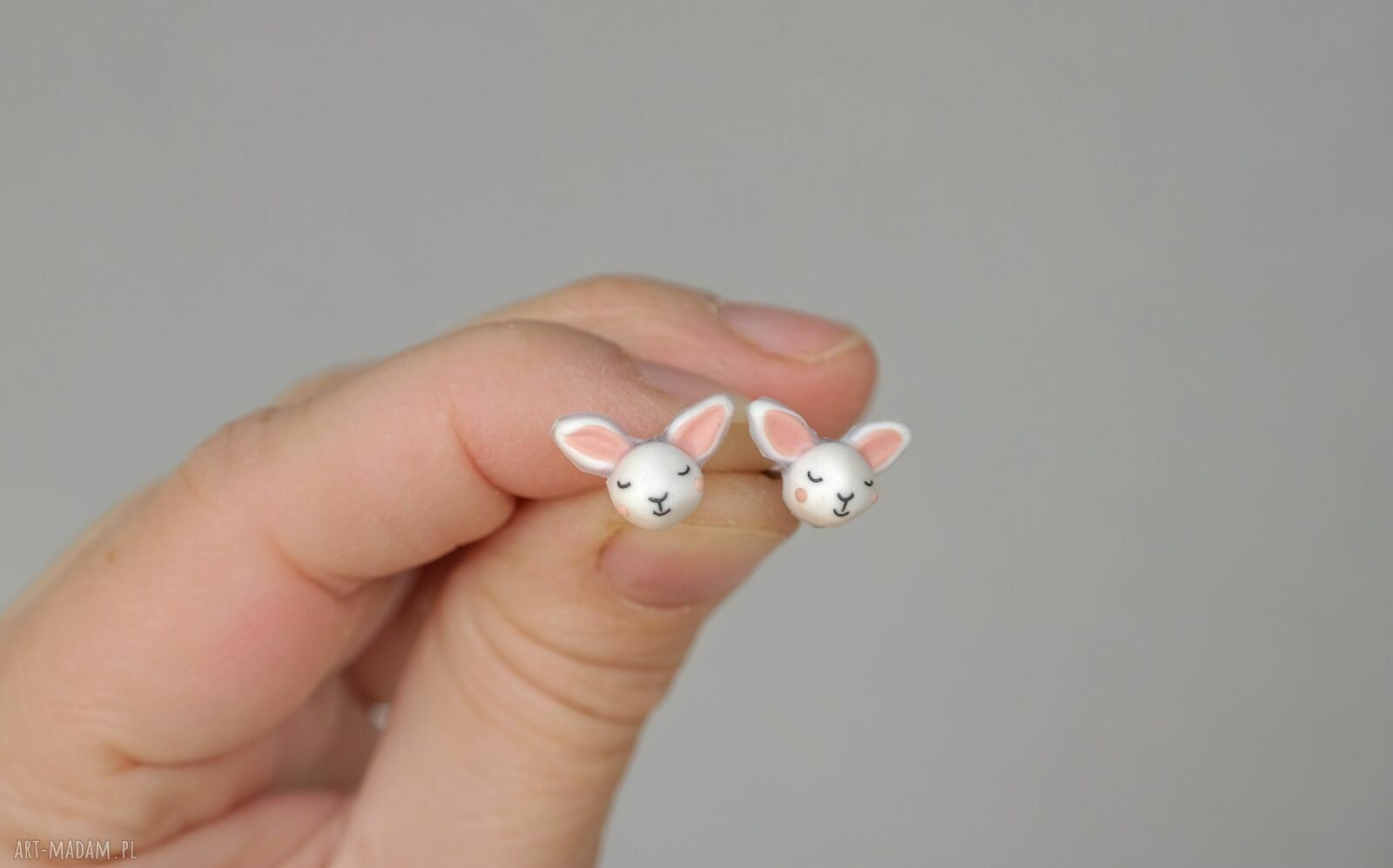 Śpiące króliczki - mini kolczyki sztyfty kawaii, lekkie i ręcznie robione