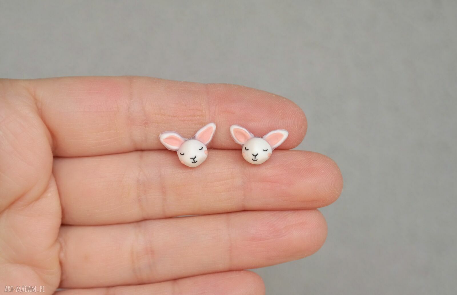 Śpiące króliczki - mini kolczyki sztyfty kawaii, lekkie i ręcznie robione