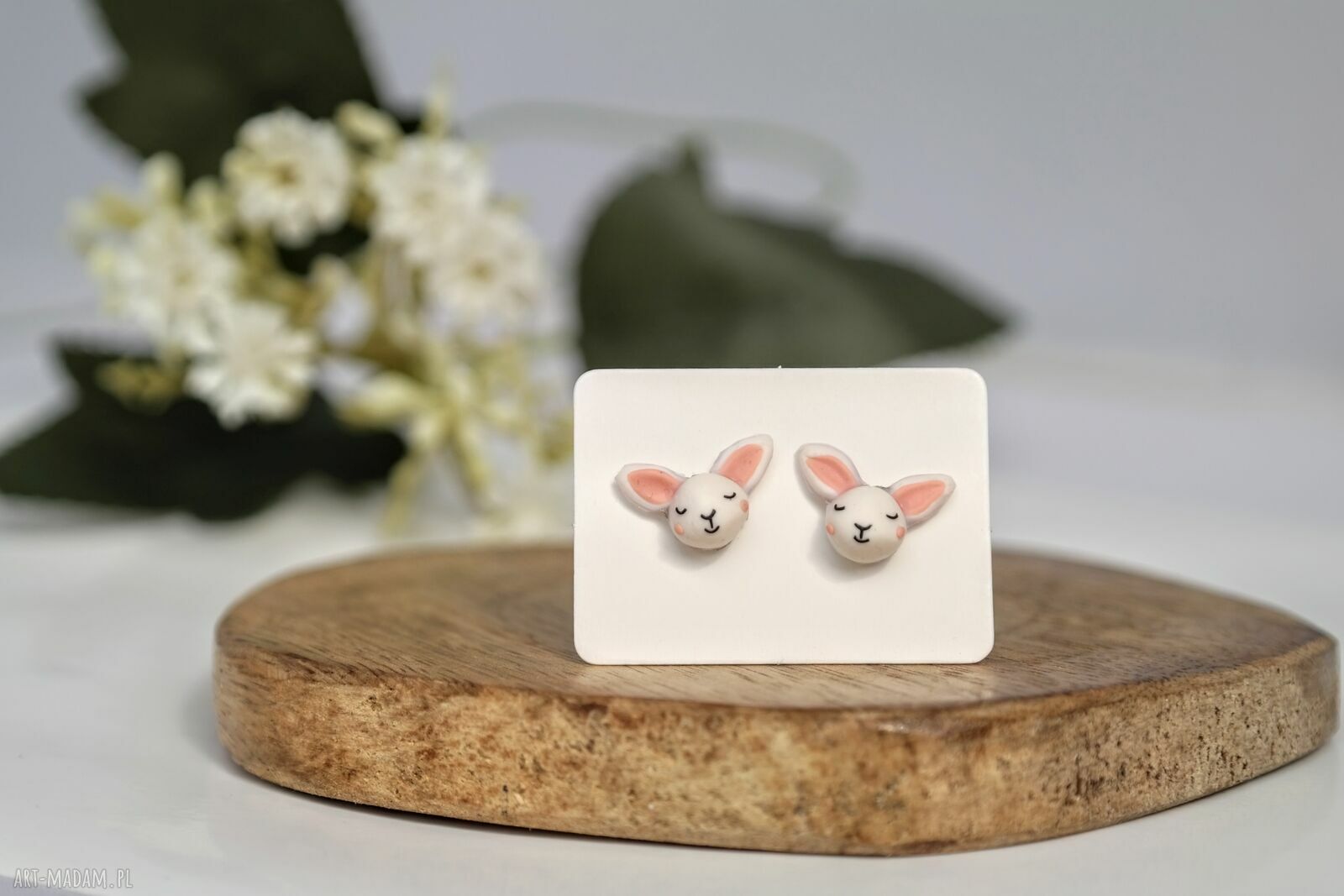 Śpiące króliczki - mini kolczyki sztyfty kawaii, lekkie i ręcznie robione
