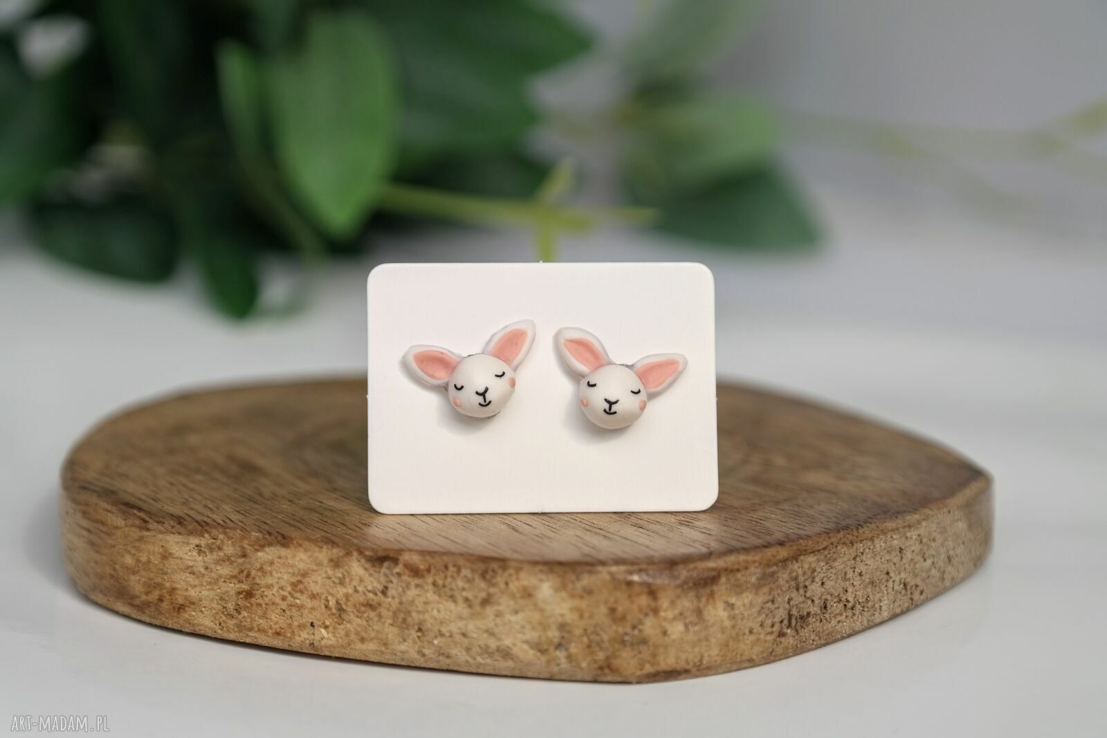 Śpiące króliczki - mini kolczyki sztyfty kawaii, lekkie i ręcznie robione