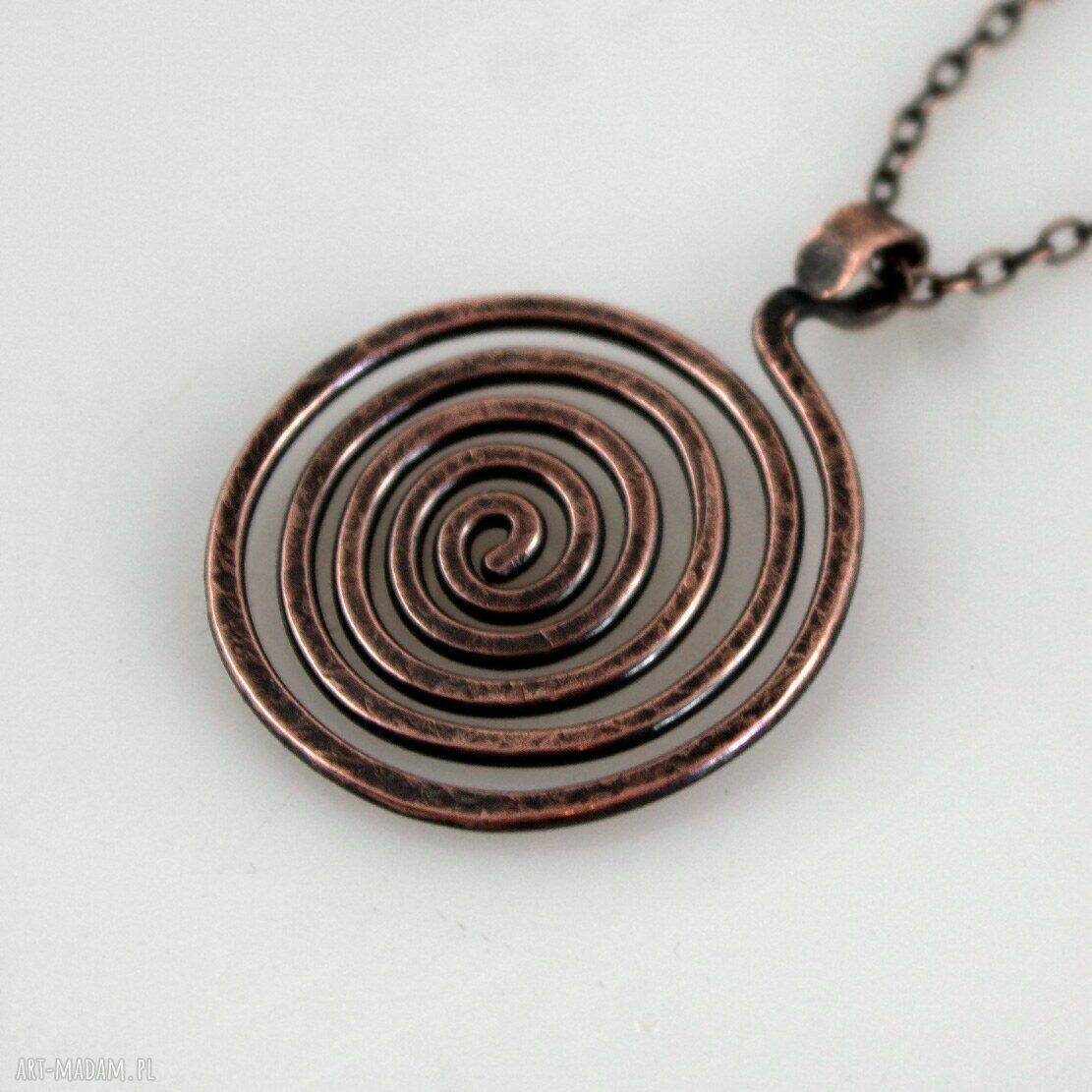Spiralny miedziany wisiorek 2408-06 - patynowany handmade OOAK