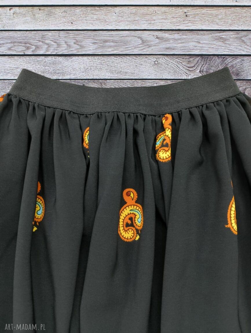 Spódniczka dziecięca czarna z białą koronką - handmade