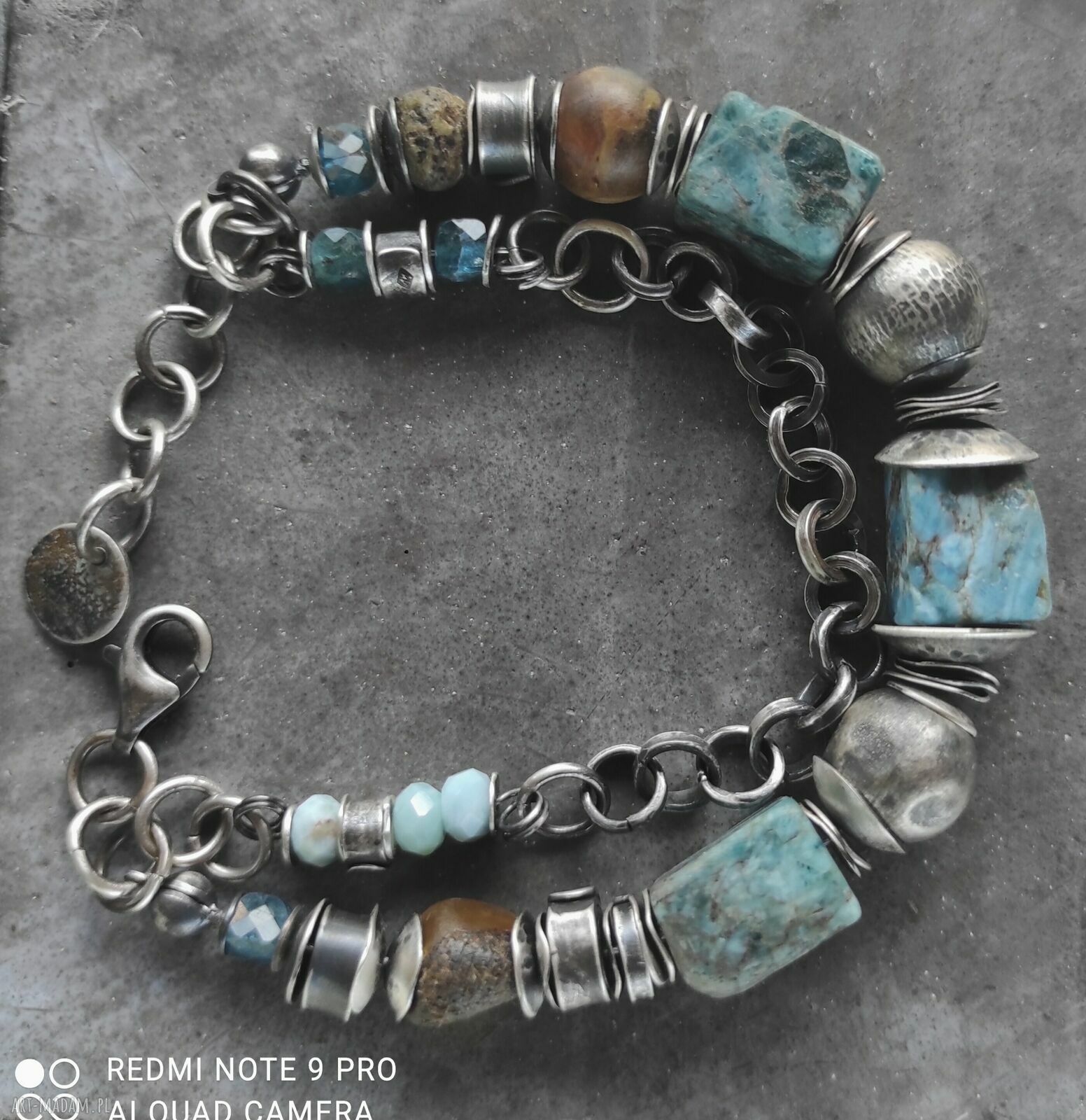Srebrna bransoletka z surowym apatytem - autorska biżuteria handmade