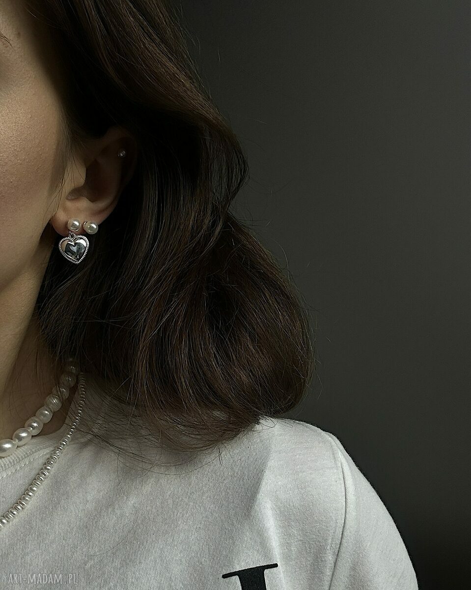 kolczyki: Srebrne kolczyki perły z sercami Hand Made