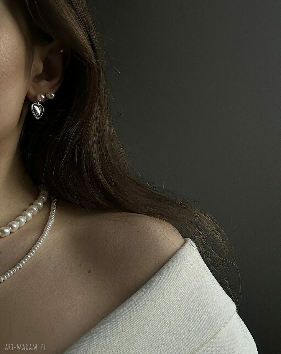 kolczyki: Srebrne kolczyki perły z sercami Hand Made