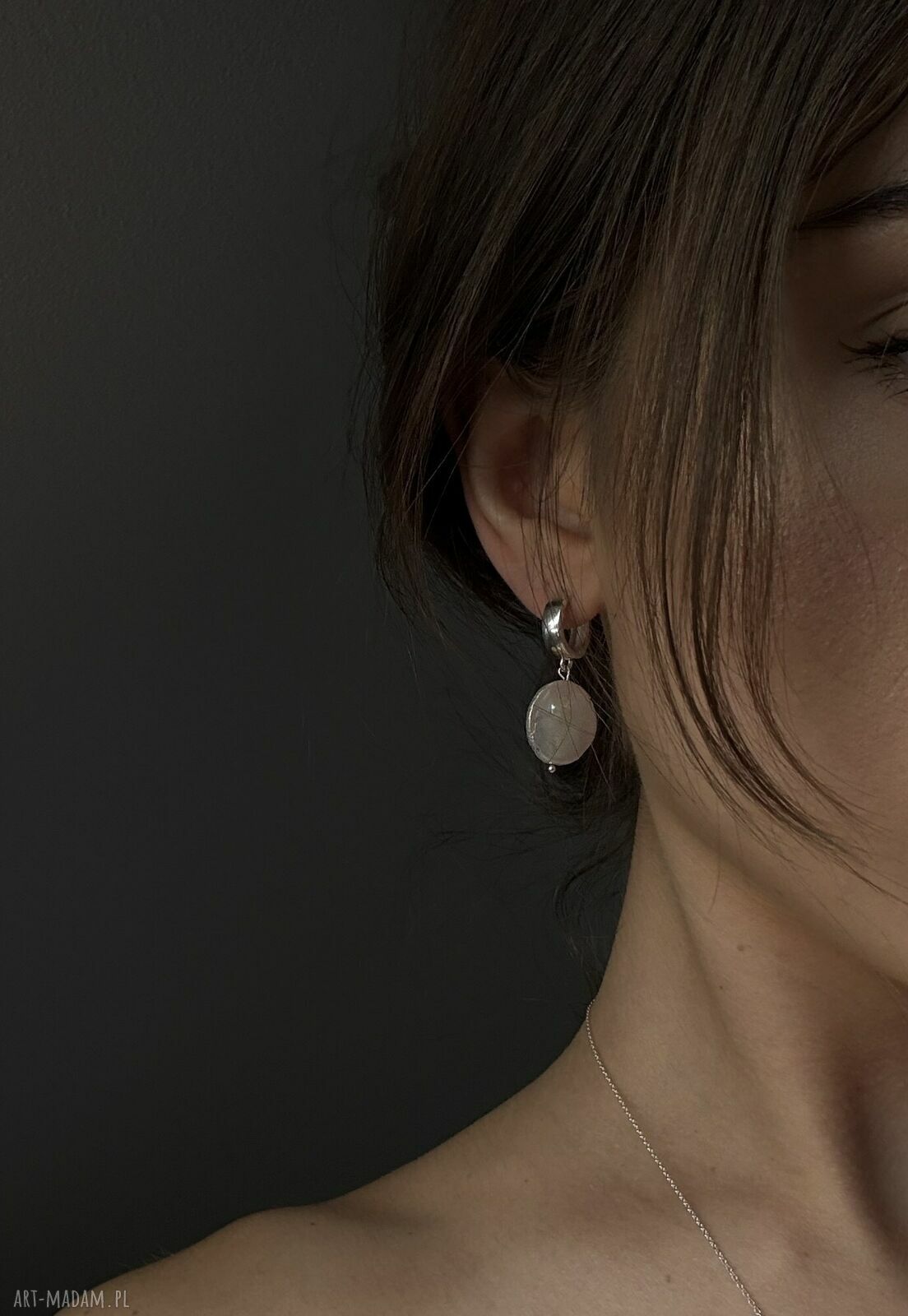 kolczyki: Srebrne kolczyki z dużymi płaskimi perłami autorskie