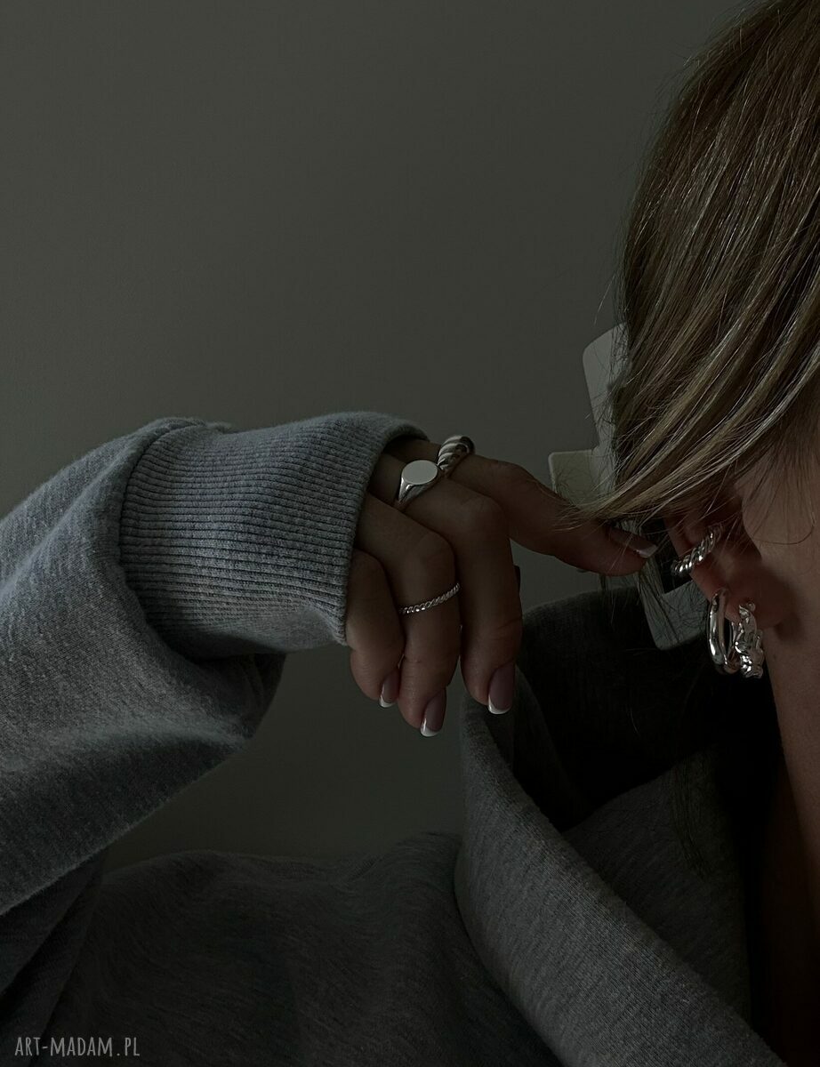 kolczyki: Srebrne masywne kolczyki półkola ręcznie robione