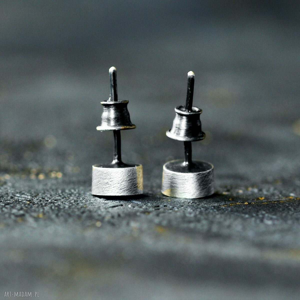 Srebrne wkrętki z karborundem - wersja mniejsza (6 mm)