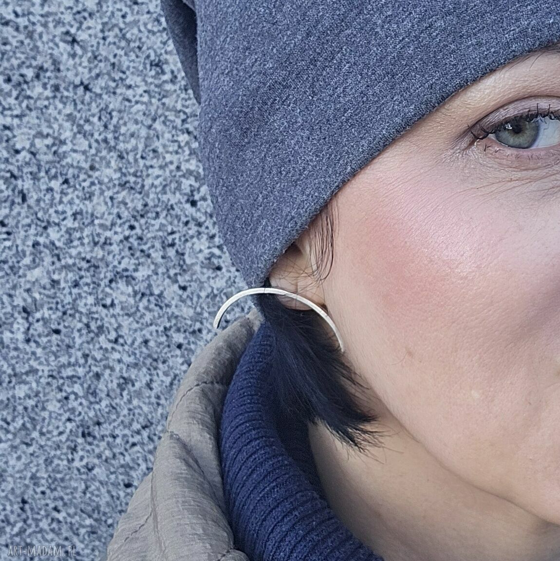 Srebrne kolczyki półkola na wkrętki - satynowane 925