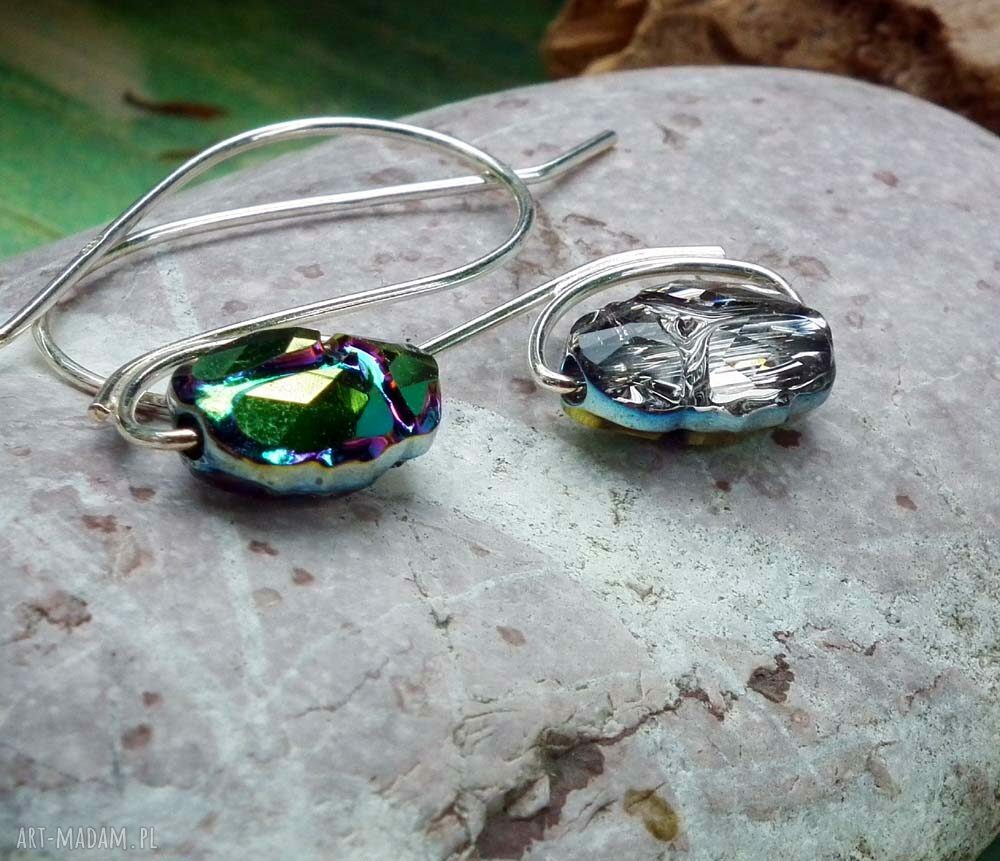 Srebrne kolczyki Swarovski Skarabeusze - błysk na co dzień i na wieczór