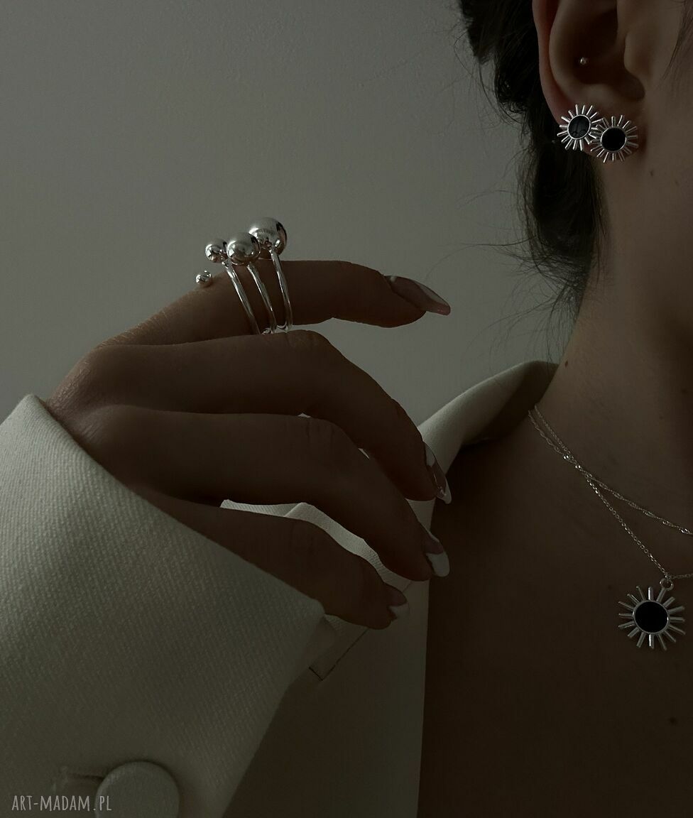 pierścionki: Srebrny masywny pierścionek z kulkami 15 Ręcznie zrobione