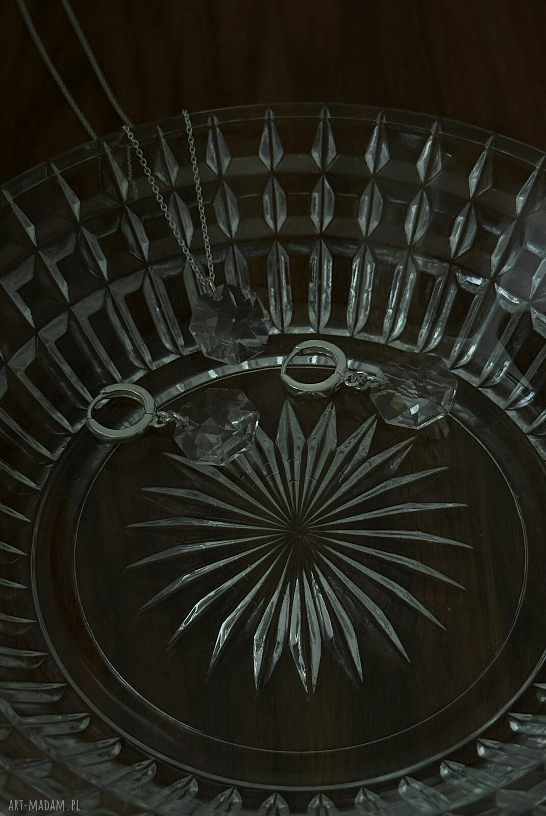 naszyjniki: Srebrny naszyjnik z bezbarwnym kryształem SWAROVSKI® CRYSTAL ręcznie robione