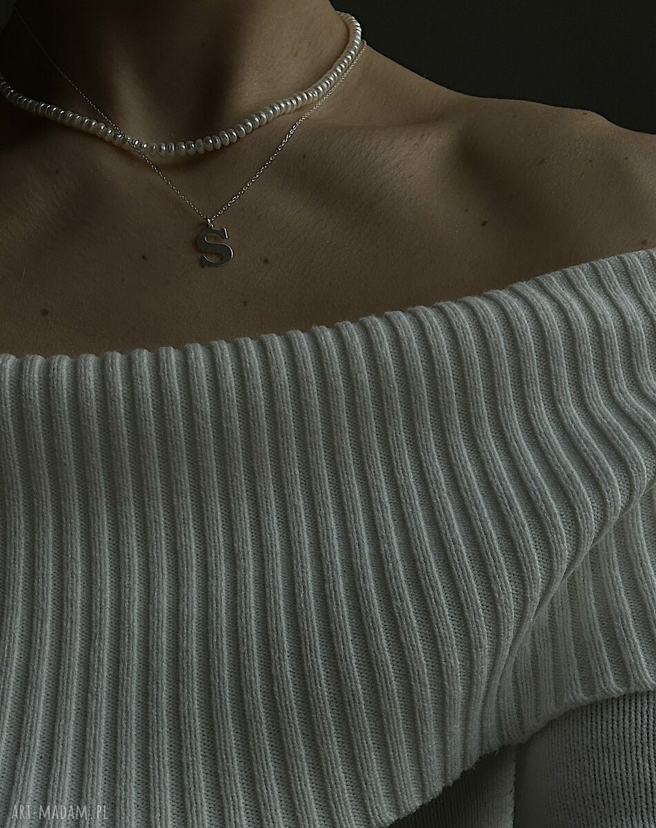 naszyjniki: Srebrny naszyjnik z dużą literą hand made