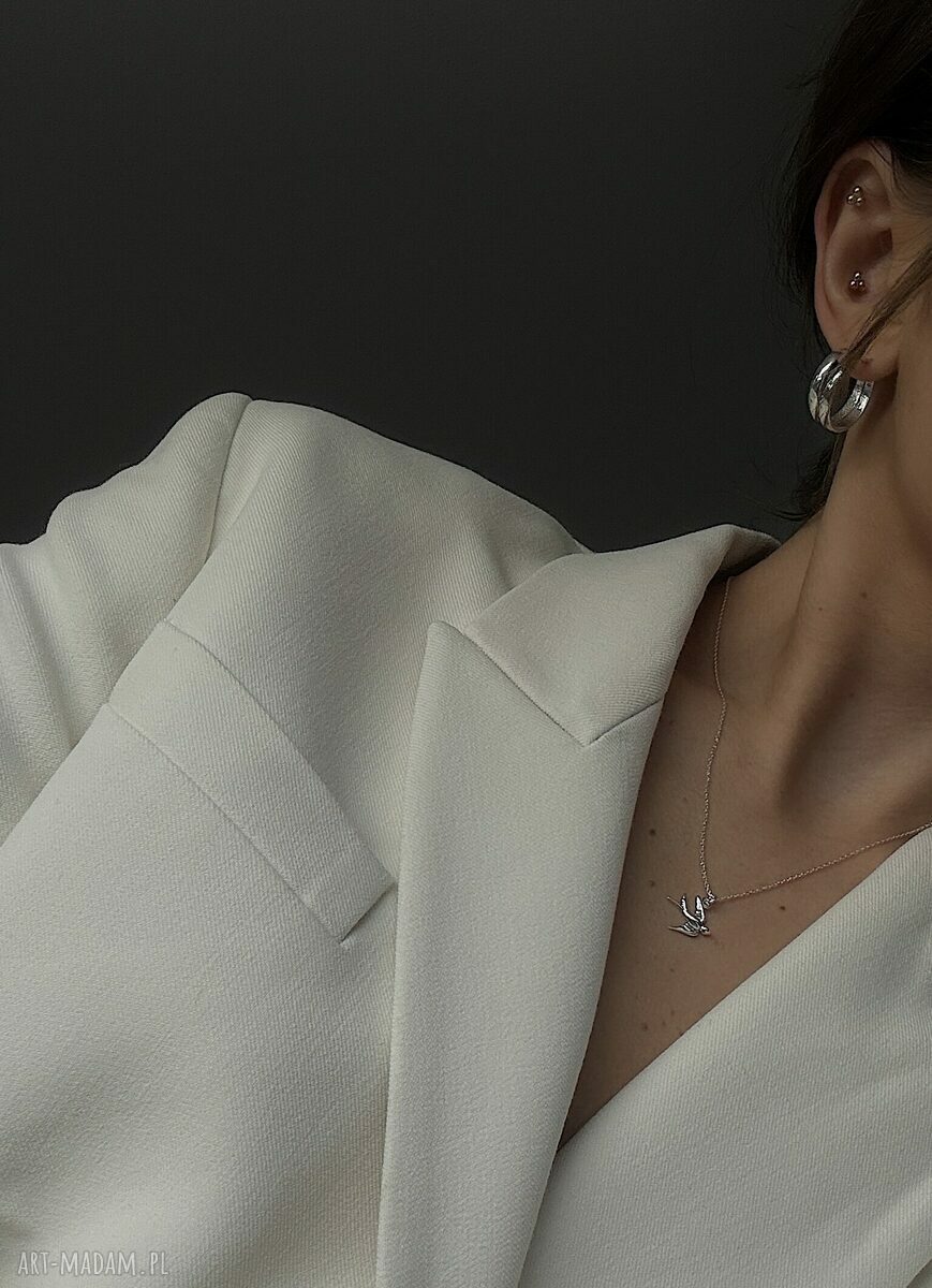 naszyjniki: SREBRNY NASZYJNIK Z JASKÓŁKĄ Handmade