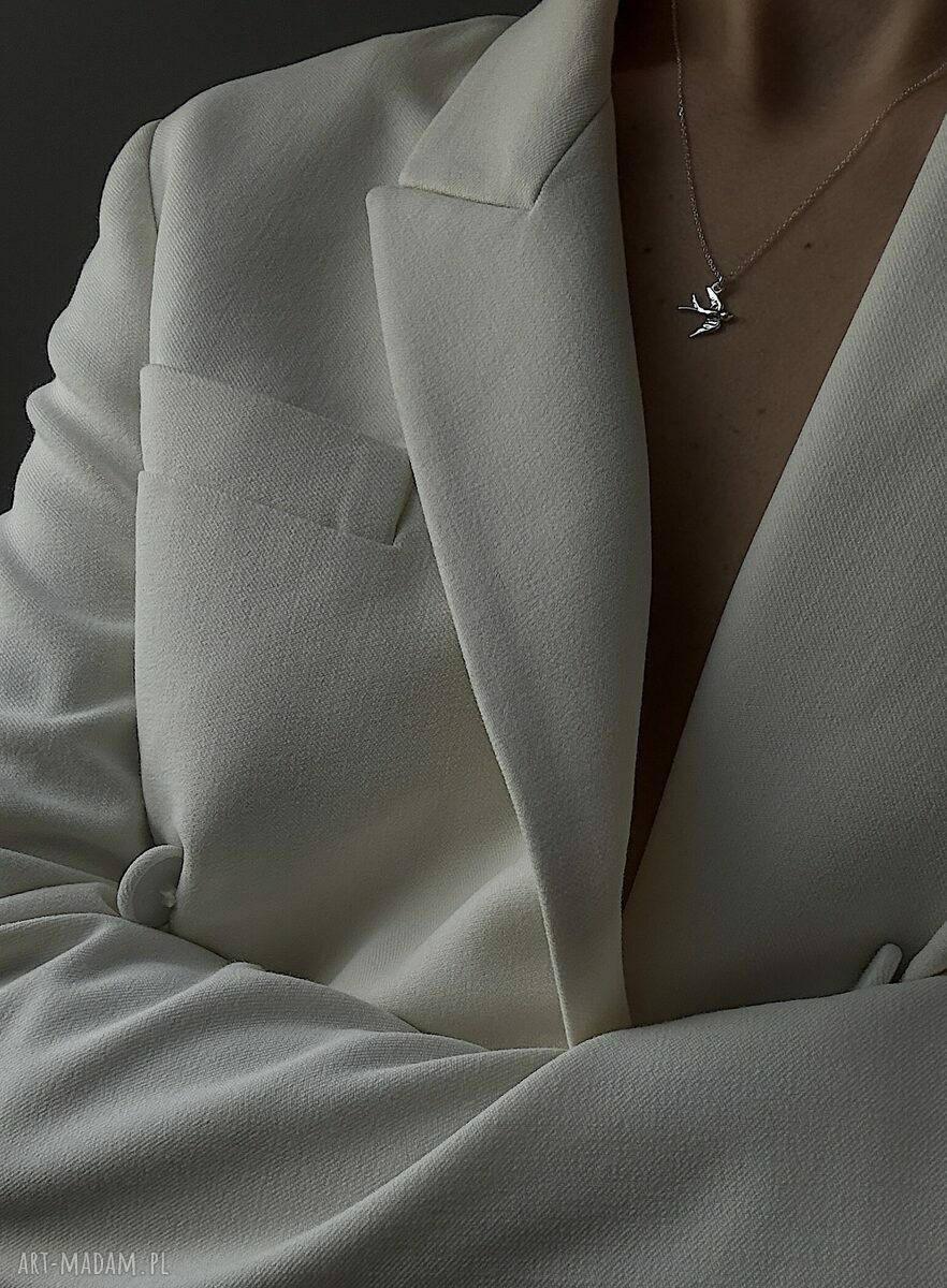 naszyjniki: SREBRNY NASZYJNIK Z JASKÓŁKĄ Handmade