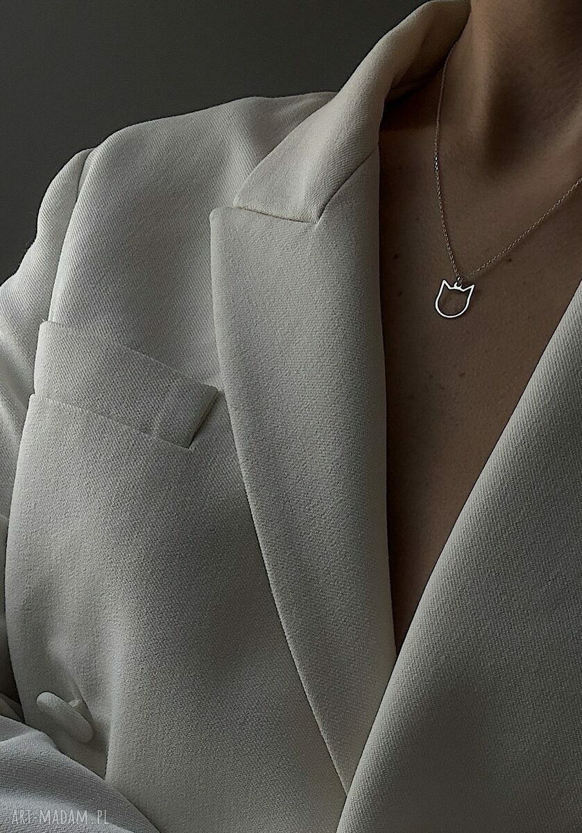 naszyjniki: srebrny naszyjnik z kotem ręcznie zrobione