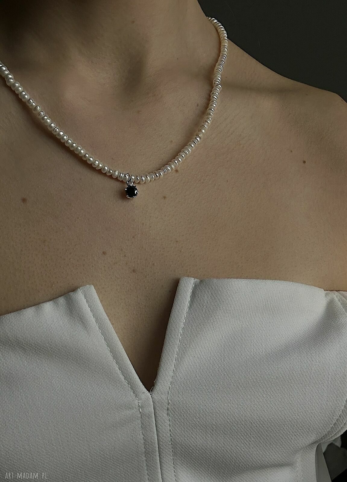 naszyjniki: Srebrny naszyjnik z pereł naturalnych z czarną cyrkonią HandMade