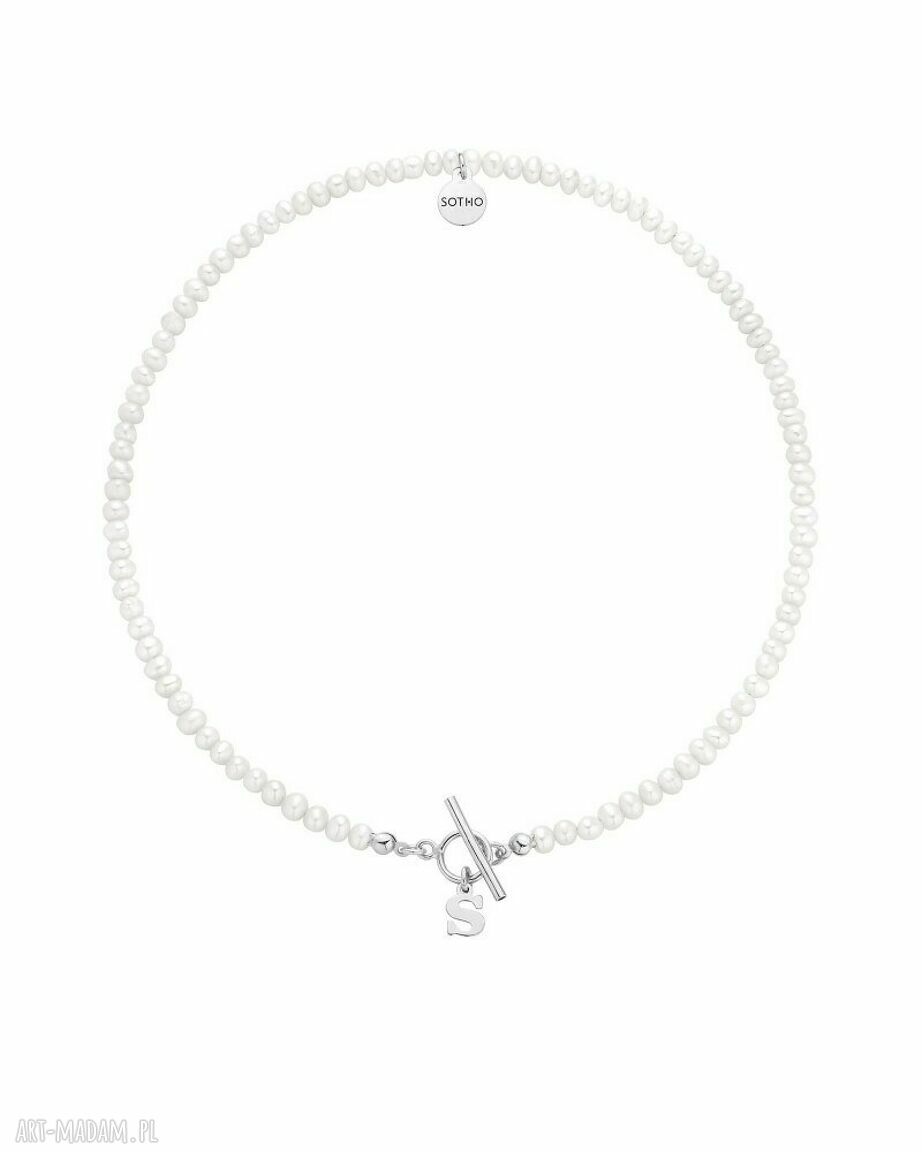 Srebrny naszyjnik pereł naturalnych literką perłami naturalnym