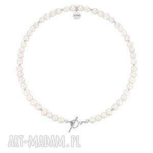 srebrny naszyjnik z pereł naturalnych z ozdobnym zapięciem, zapiecie