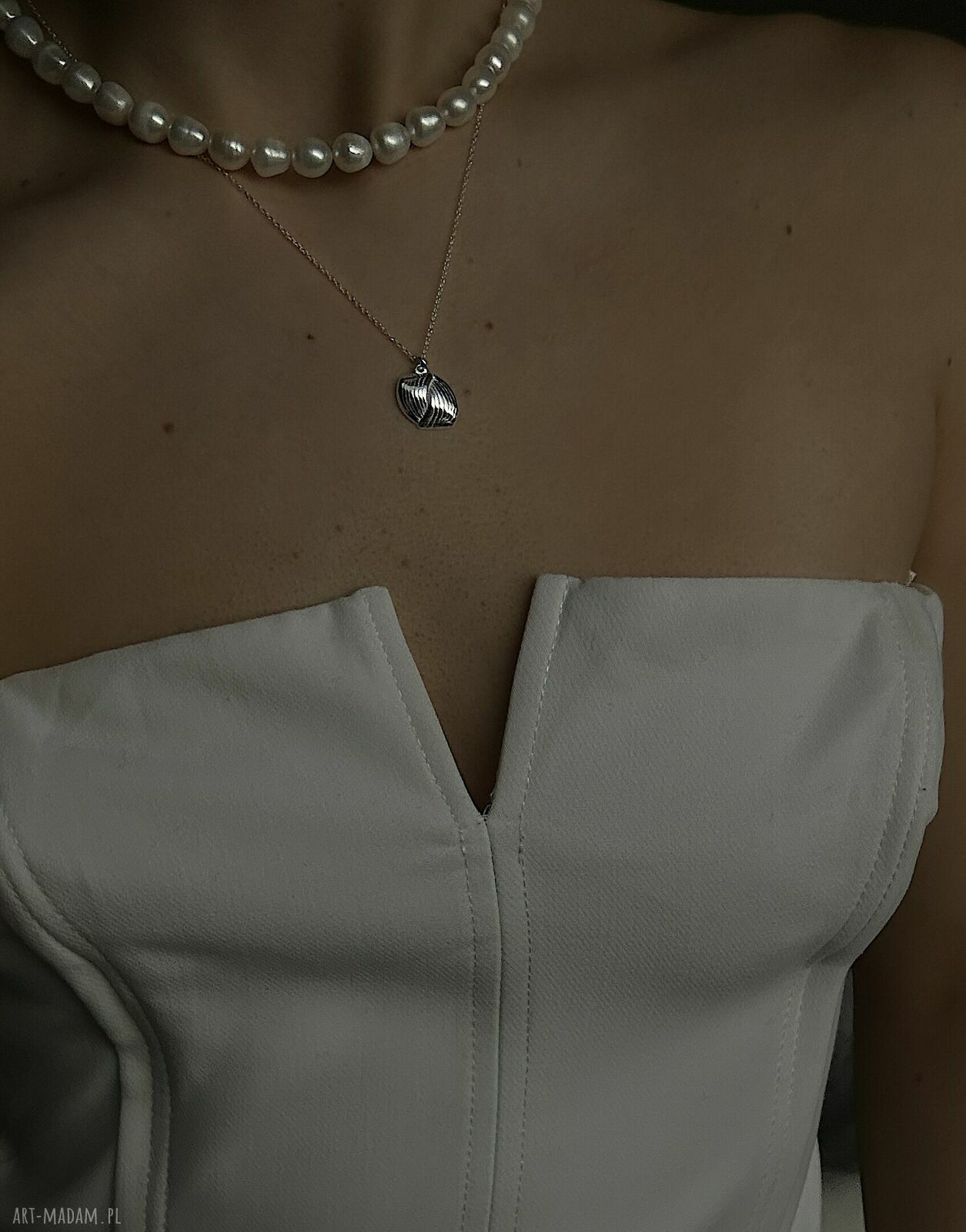 naszyjniki: Srebrny naszyjnik z plecioną retro zawieszką ręcznie wykonane