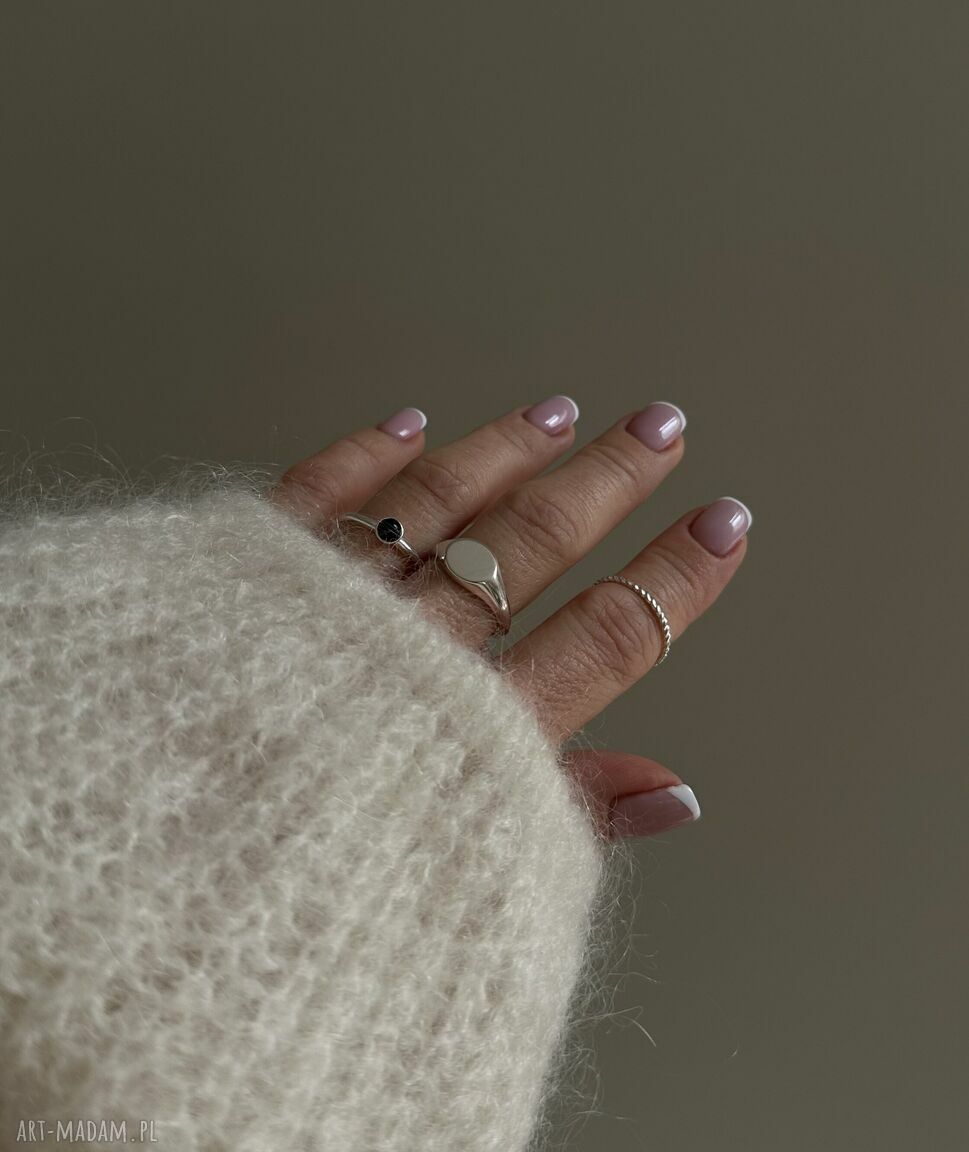 pierścionki: Srebrny owalny sygnet 14 Autorskie