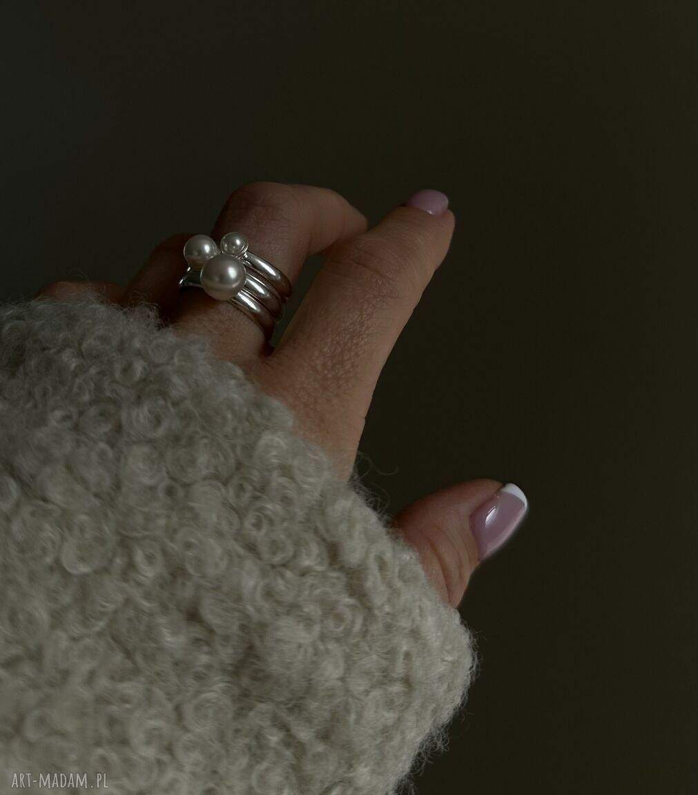 Srebrny pierścionek 925 z perłą White Swarovski Crystal