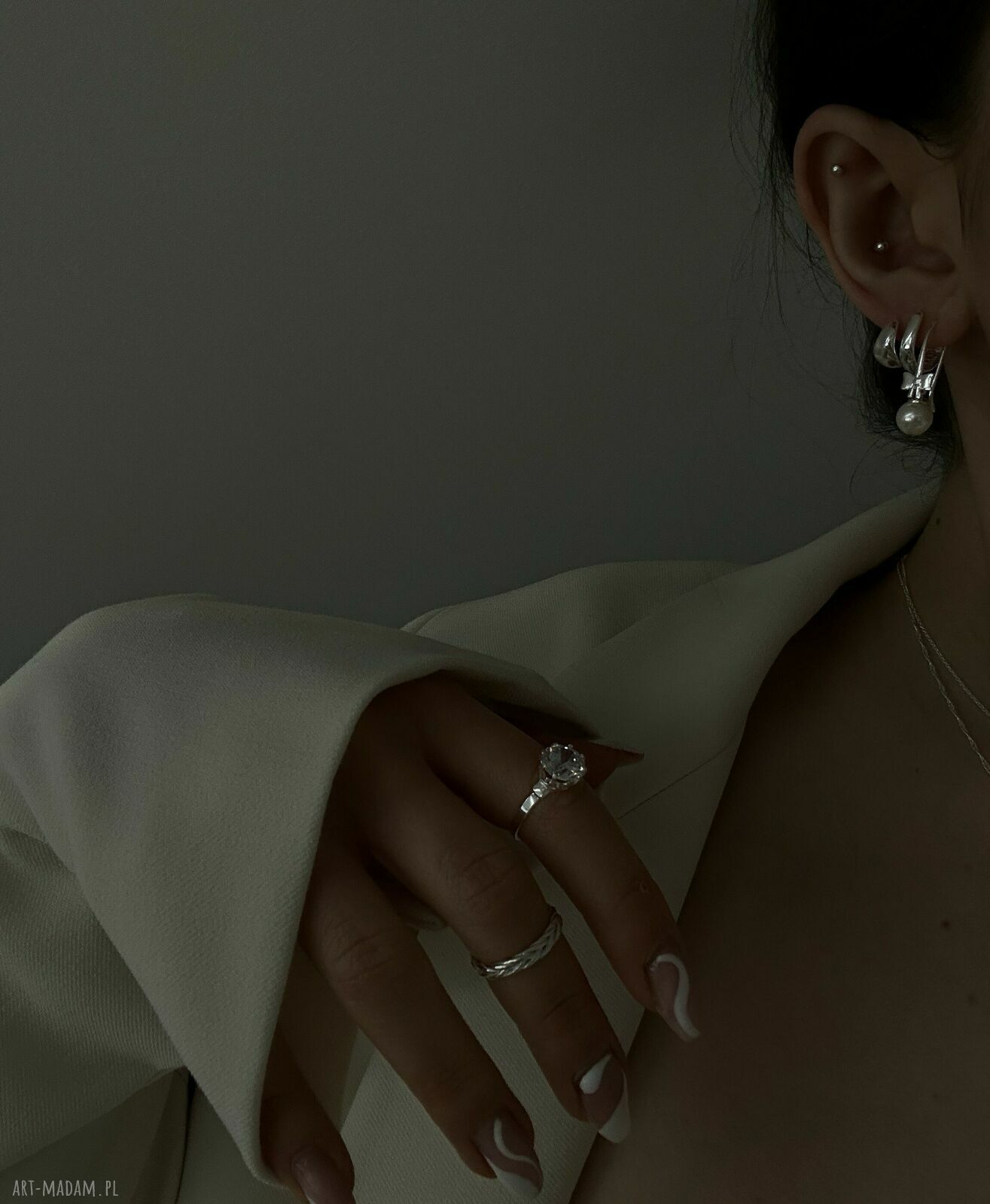 pierścionki: Srebrny pierścionek z dużą cyrkonią r. 14 Hand Made