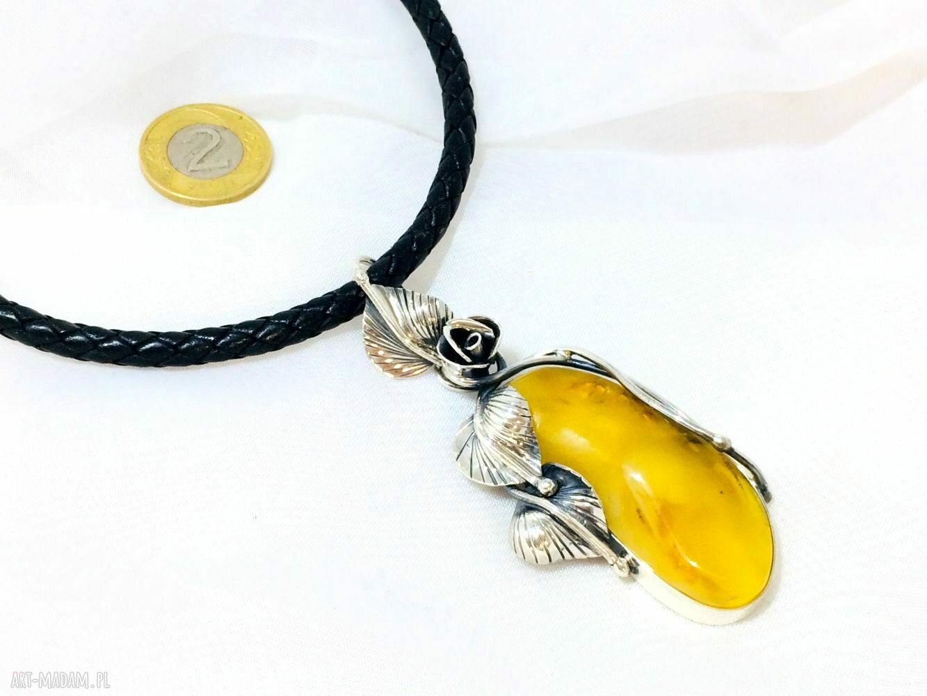 Srebrny wisior z mlecznym bursztynem bałtyckim (srebro 925) - handmade