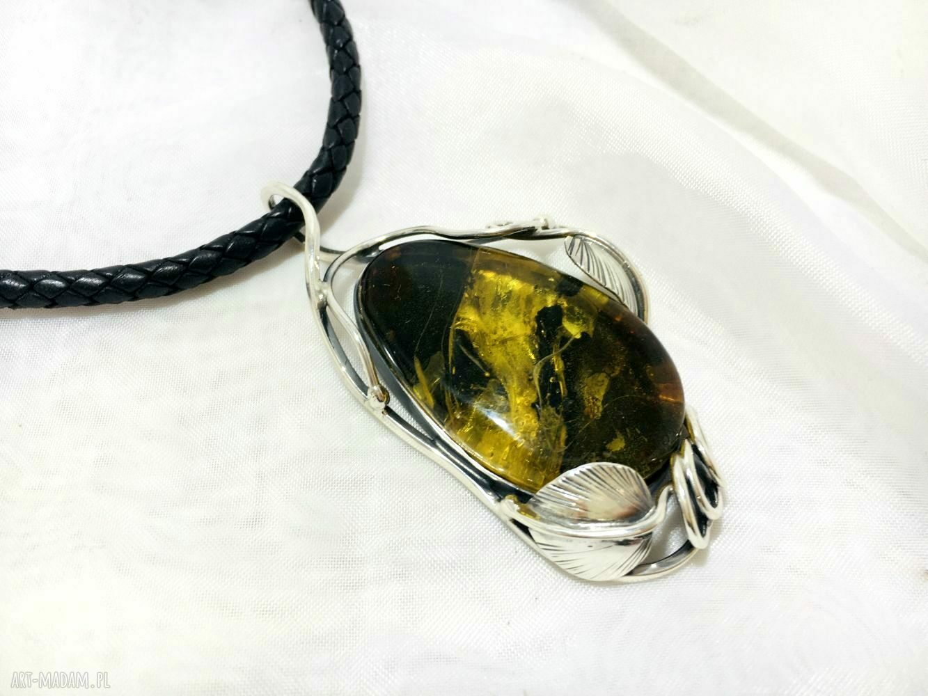 Srebrny wisior z bursztynem bałtyckim - srebro 925 handmade