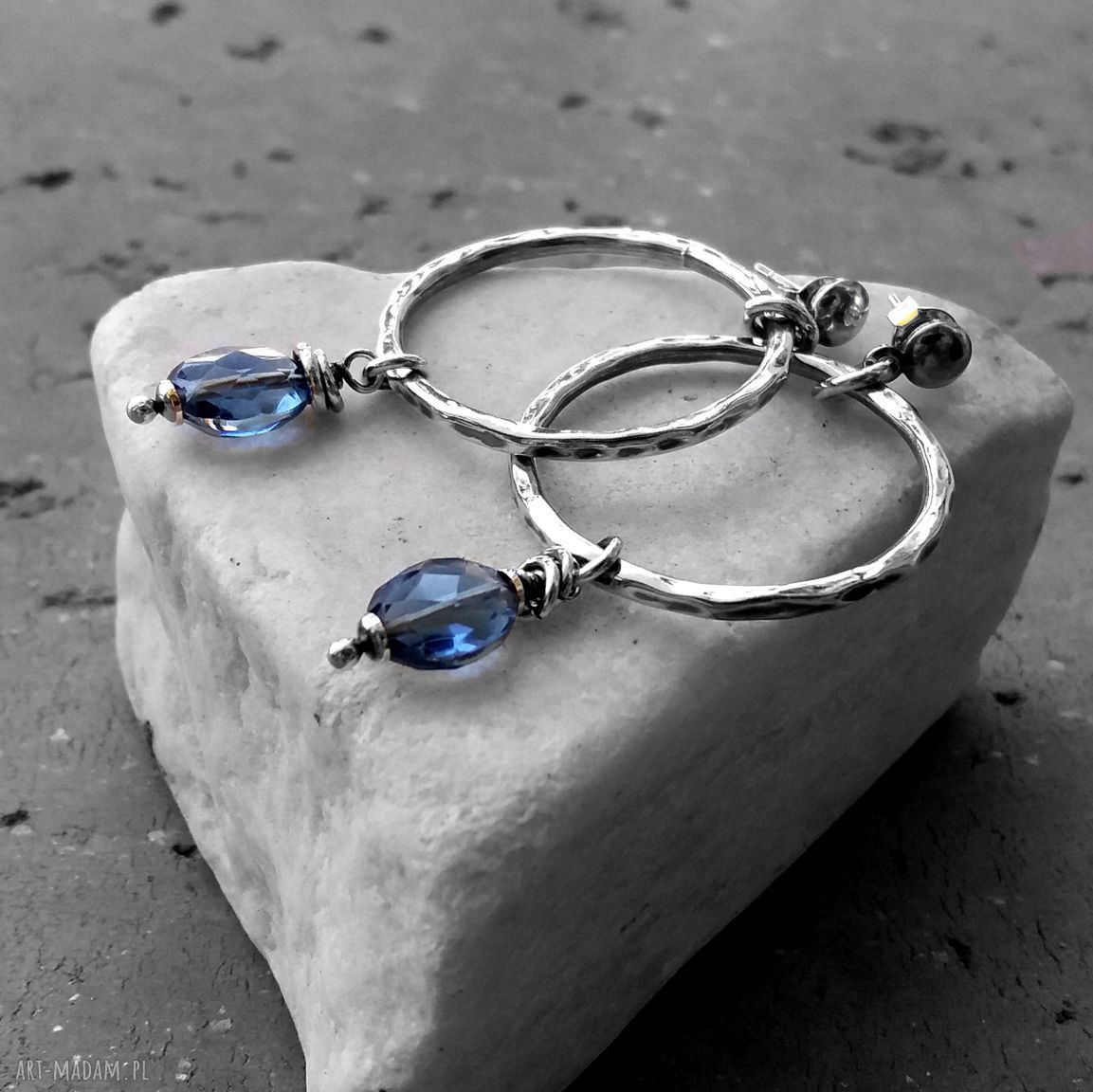 Srebrne kolczyki koła Outside z kwarcem London Blue - handmade