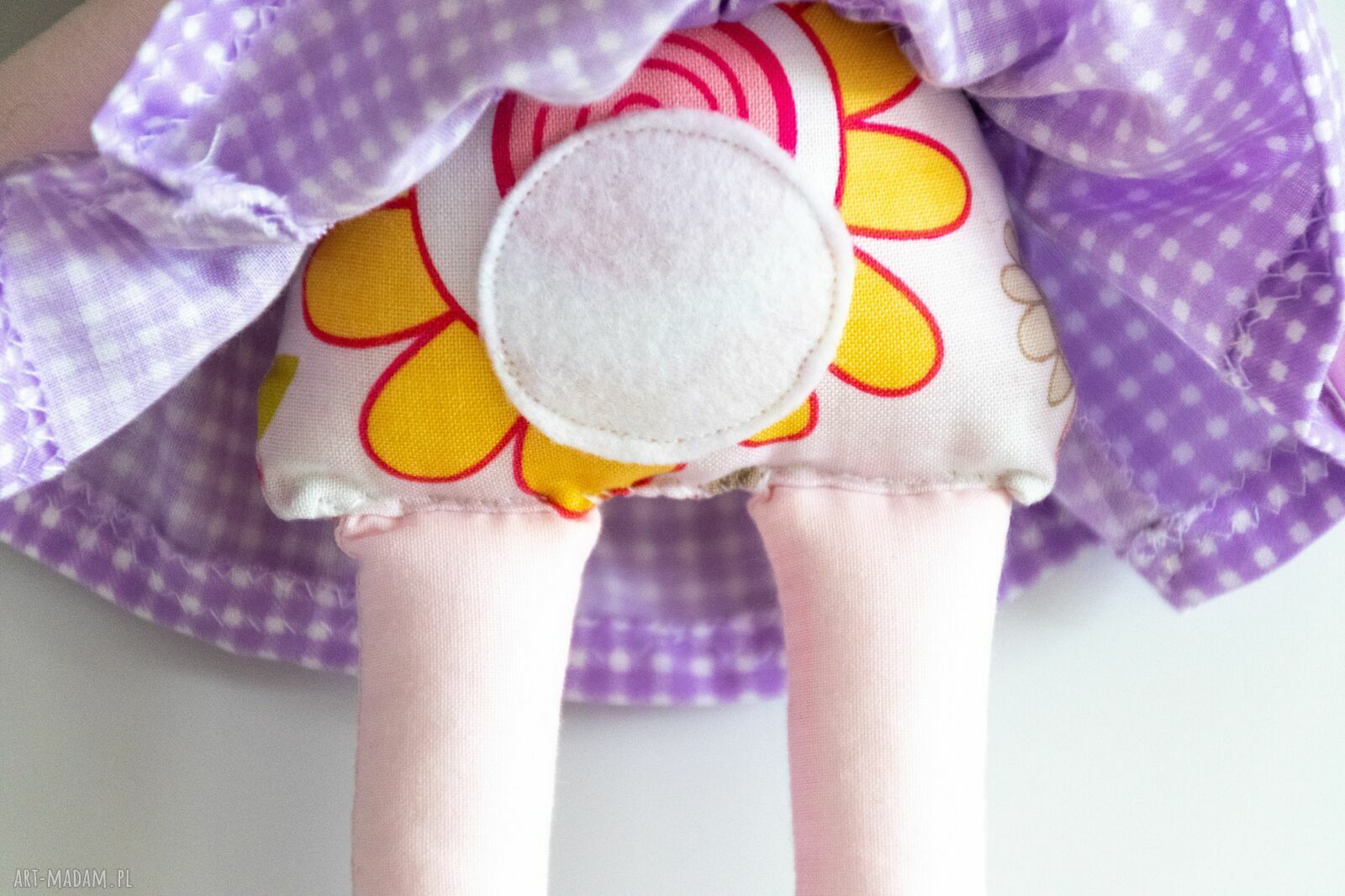 Miś średni Julka 32 cm - romantyczna maskotka handmade dla dziecka
