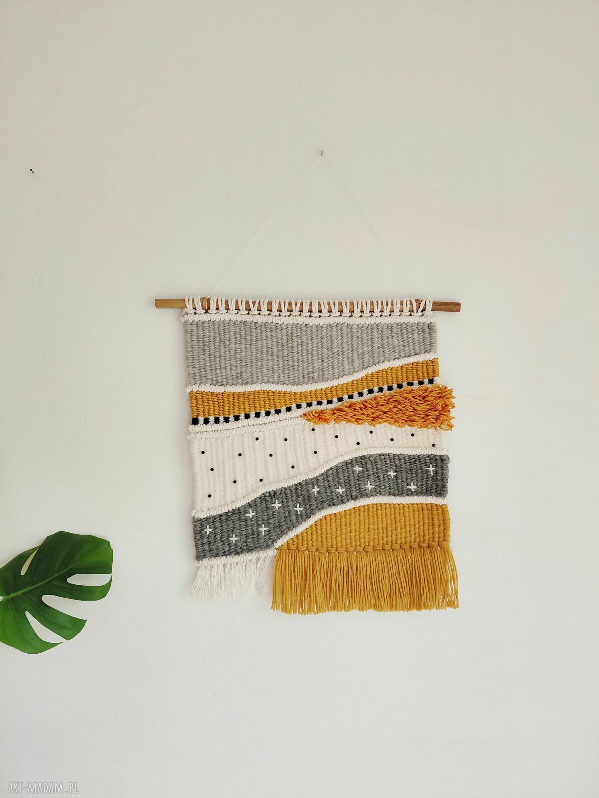 Średnia makrama z wełną - dekoracja ścienna macraweave w stylu boho