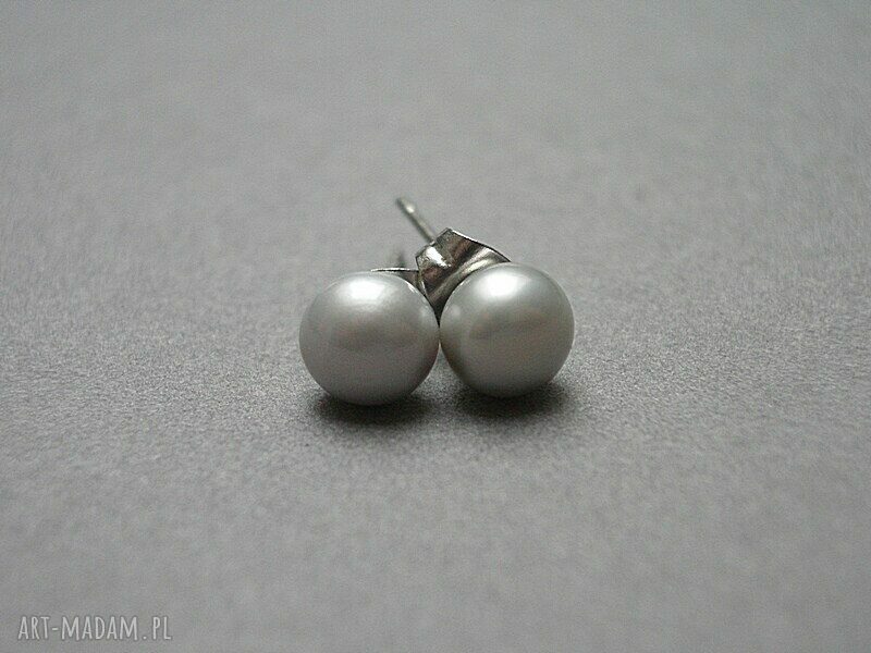 Kolczyki Alloys Collection - szare perły słodkowodne 6 mm na sztyftach ze stali szlachetnej