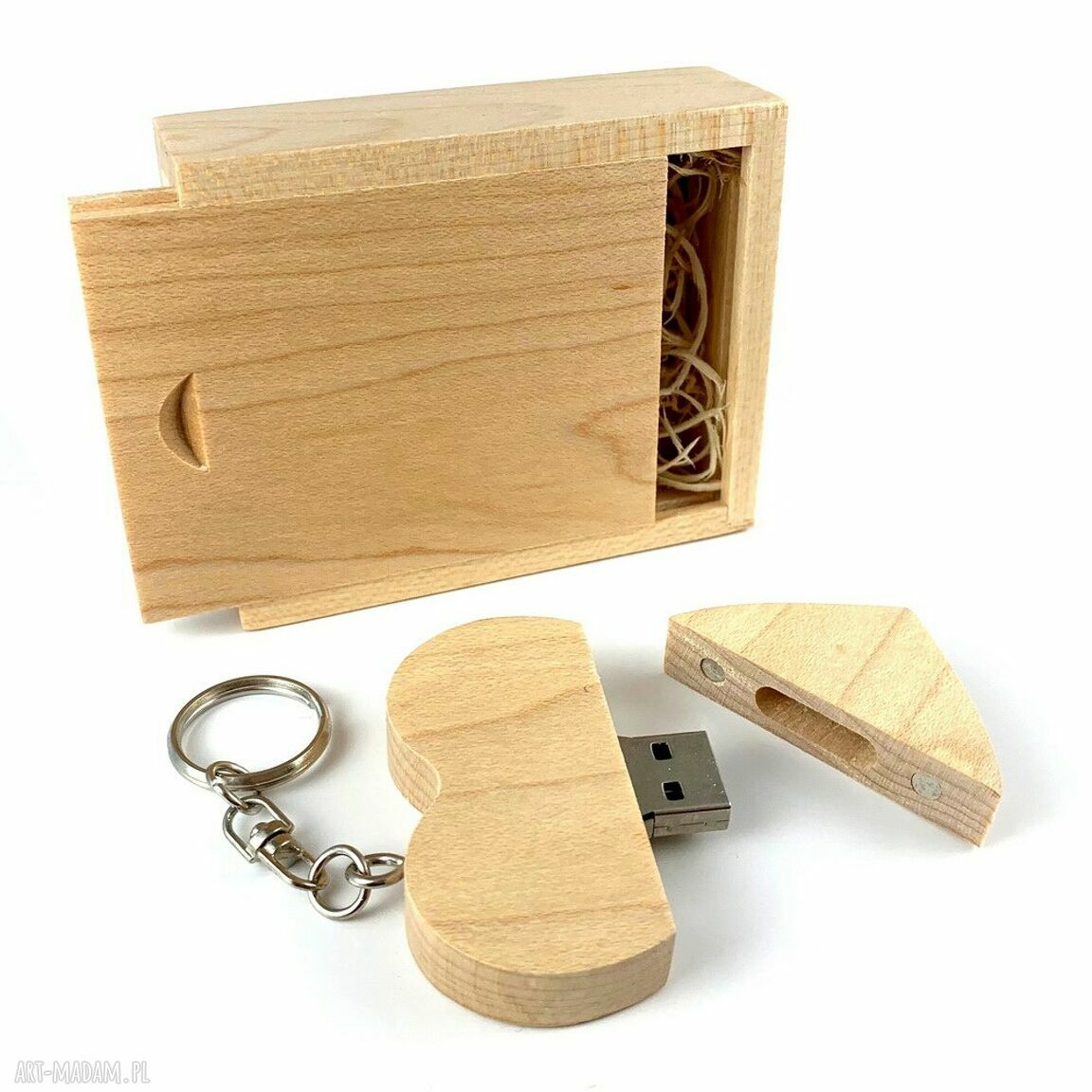 Ręcznie wykonana pamięć USB 64GB w kształcie serca - drewniany pendrive z grawerem