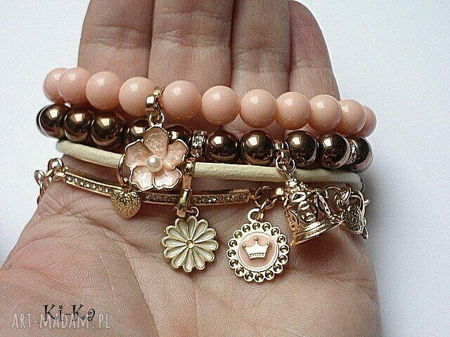 STOKROTKA ECRU HandMade