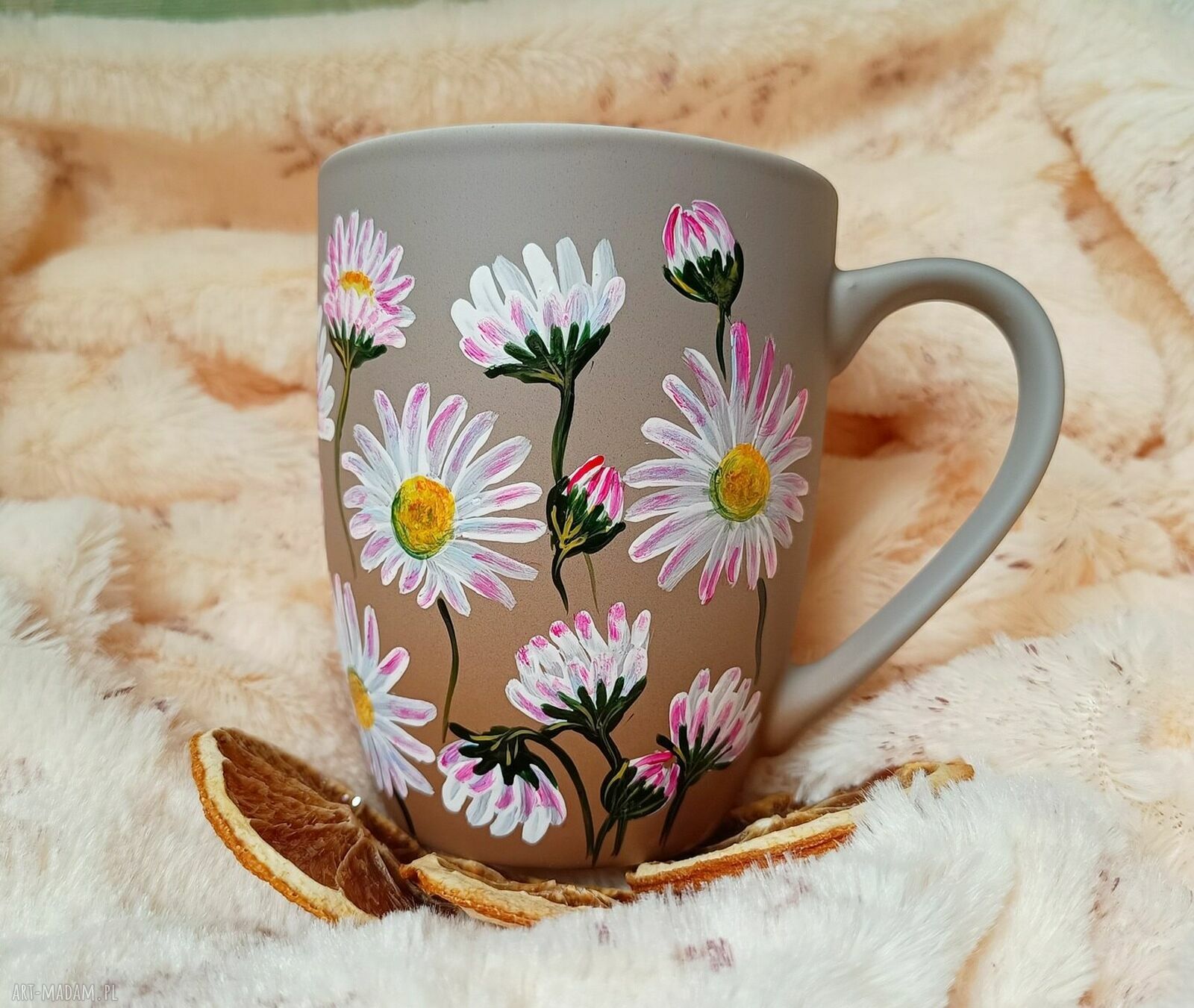 Stokrotkowe Love - ręcznie malowany kubek 300 ml na rocznicę