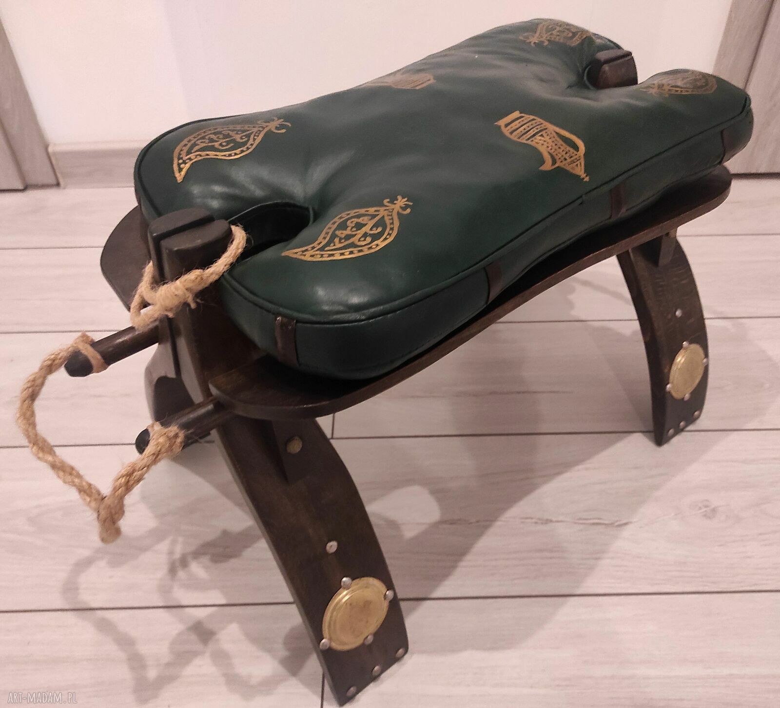 Stołek vintage z lat 60-70 po renowacji - styl rustic i boho
