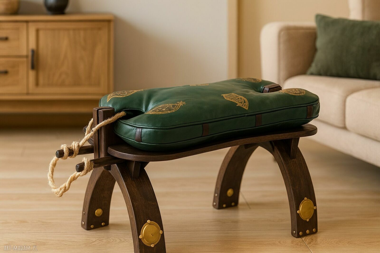 Stołek vintage z lat 60-70 po renowacji - styl rustic i boho