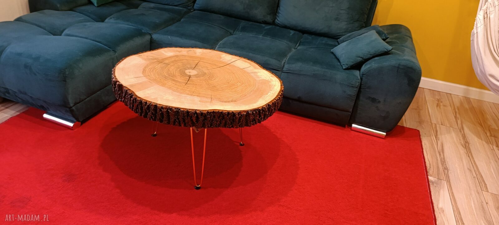 Duży stolik kawowy z plastra drewna LOFT - naturalna kora i nogi hairpin