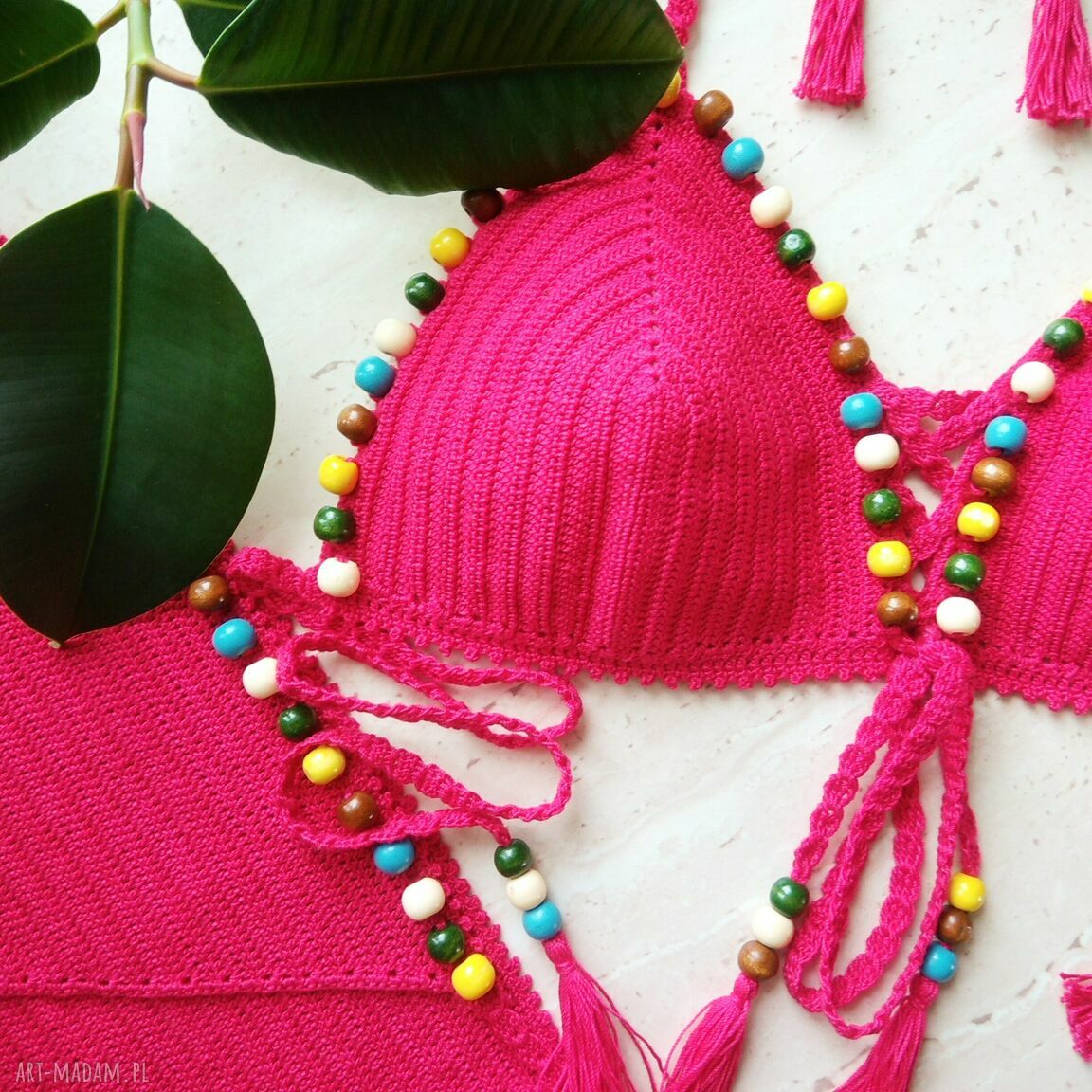 Strój kąpielowy RODOS - fuksjowe bikini szydełkowe boho z drewnianymi koralikami