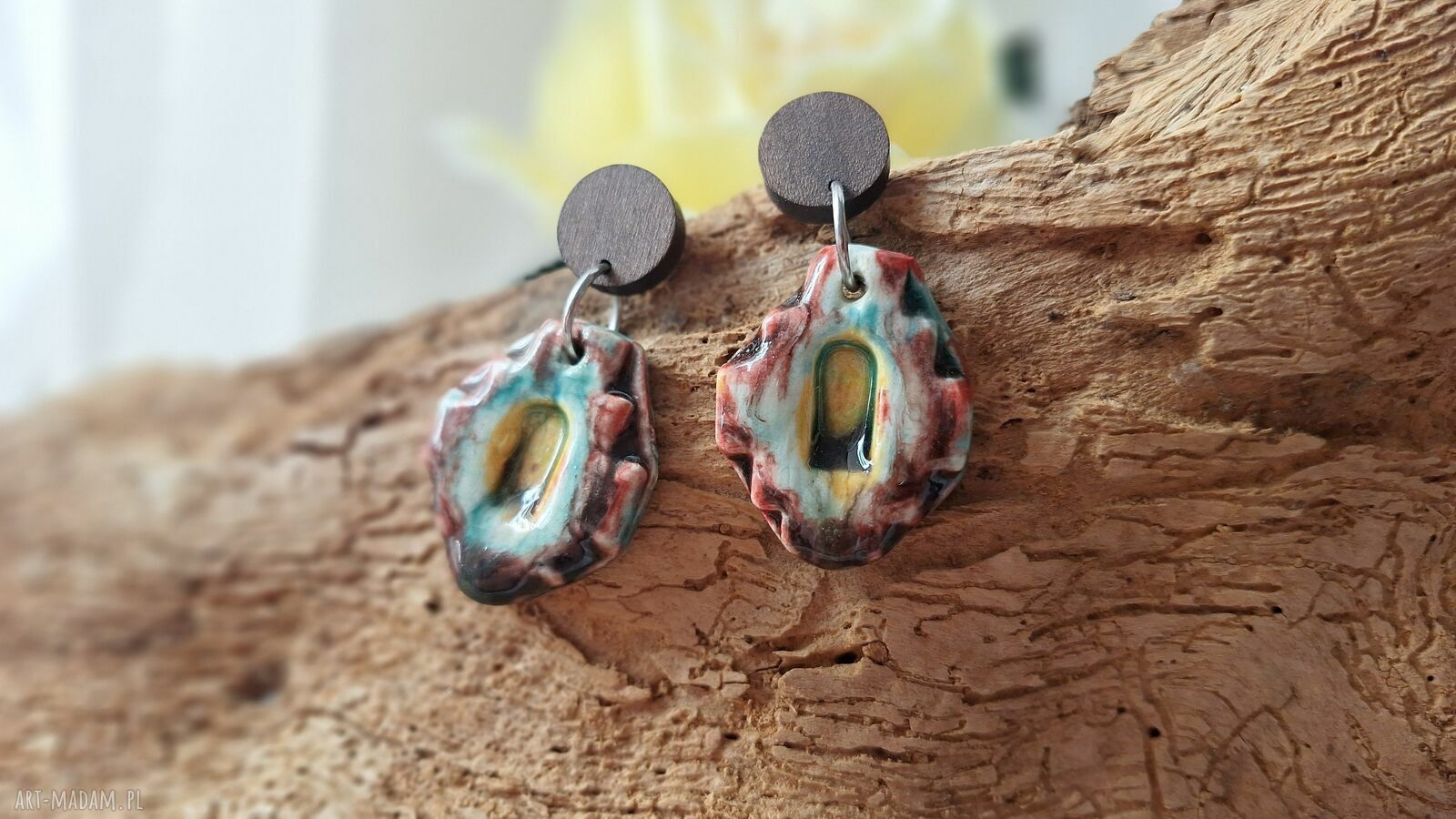 Wielokolorowe ceramiczne kolczyki wiszące handmade