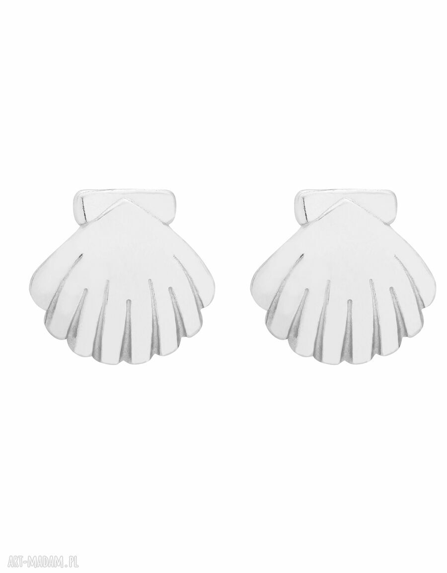 Srebrne kolczyki muszelki sztyfty eleganckie stylowe wakacyjne