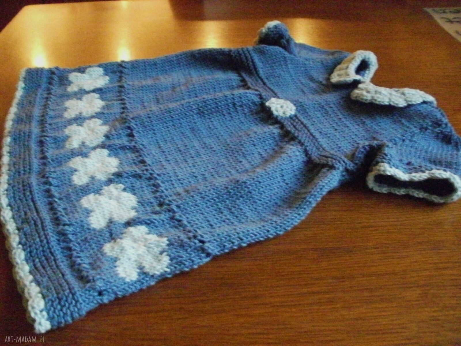 Handmade komplet dla dziewczynki: sukieneczka z bawełny 74/80 “Dżinsowe kwiatki” + sweterek