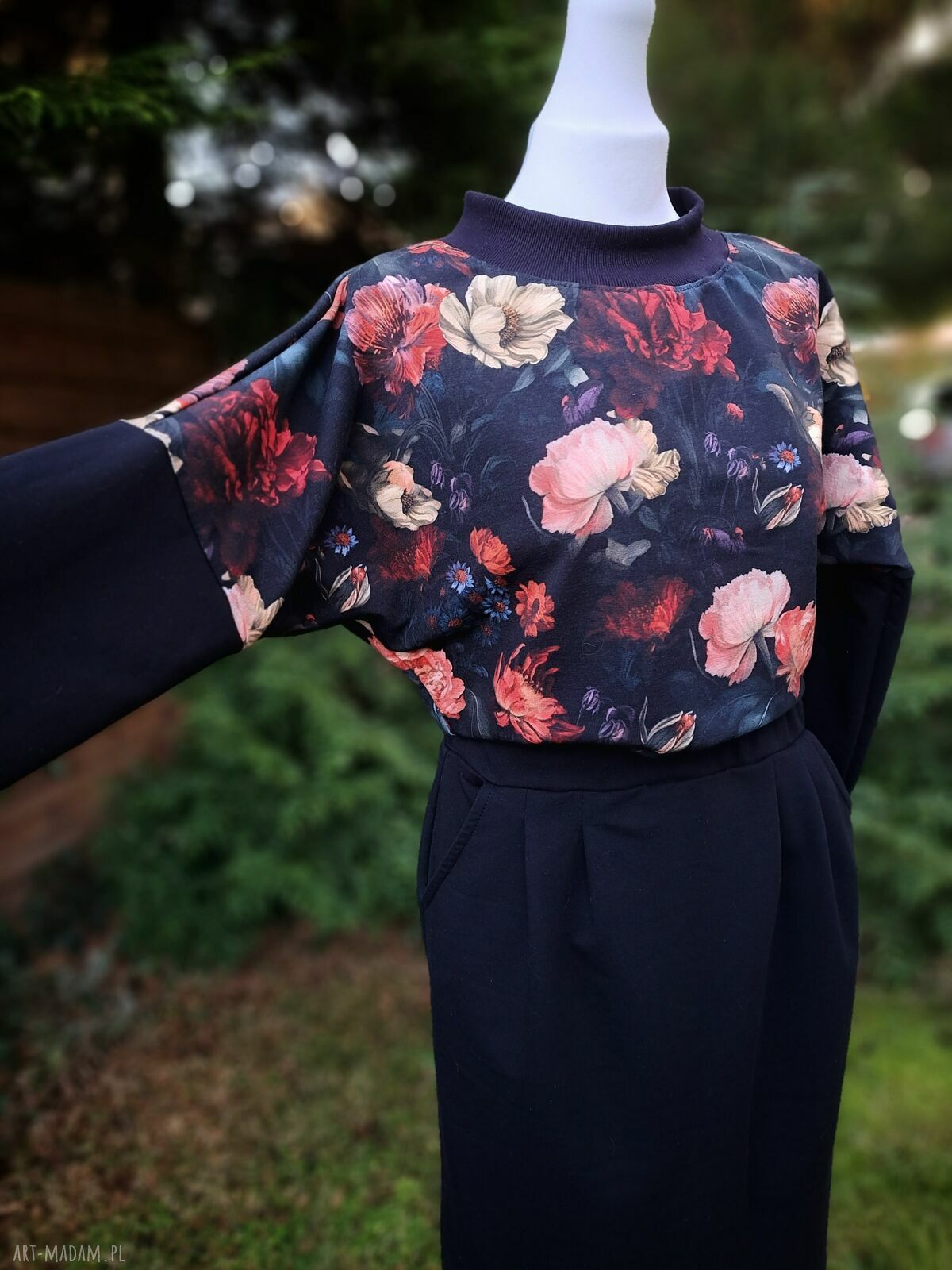 Sukienka Adela w kwiaty z dresówki - oversize S/M z kieszeniami