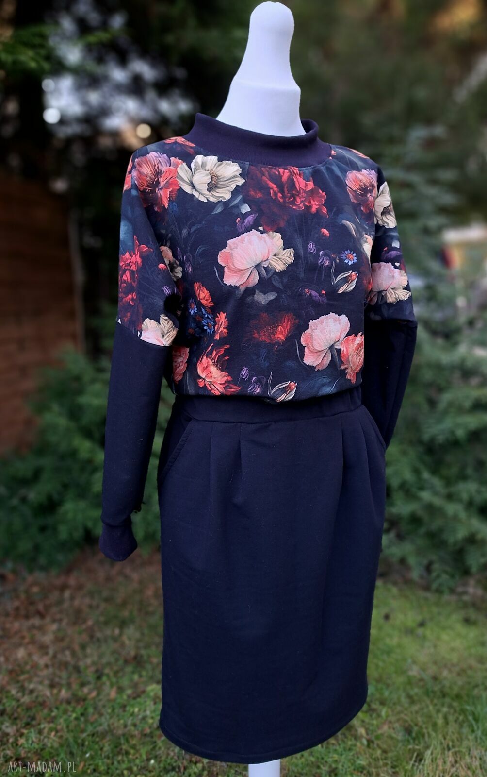 Sukienka Adela w kwiaty z dresówki - oversize S/M z kieszeniami