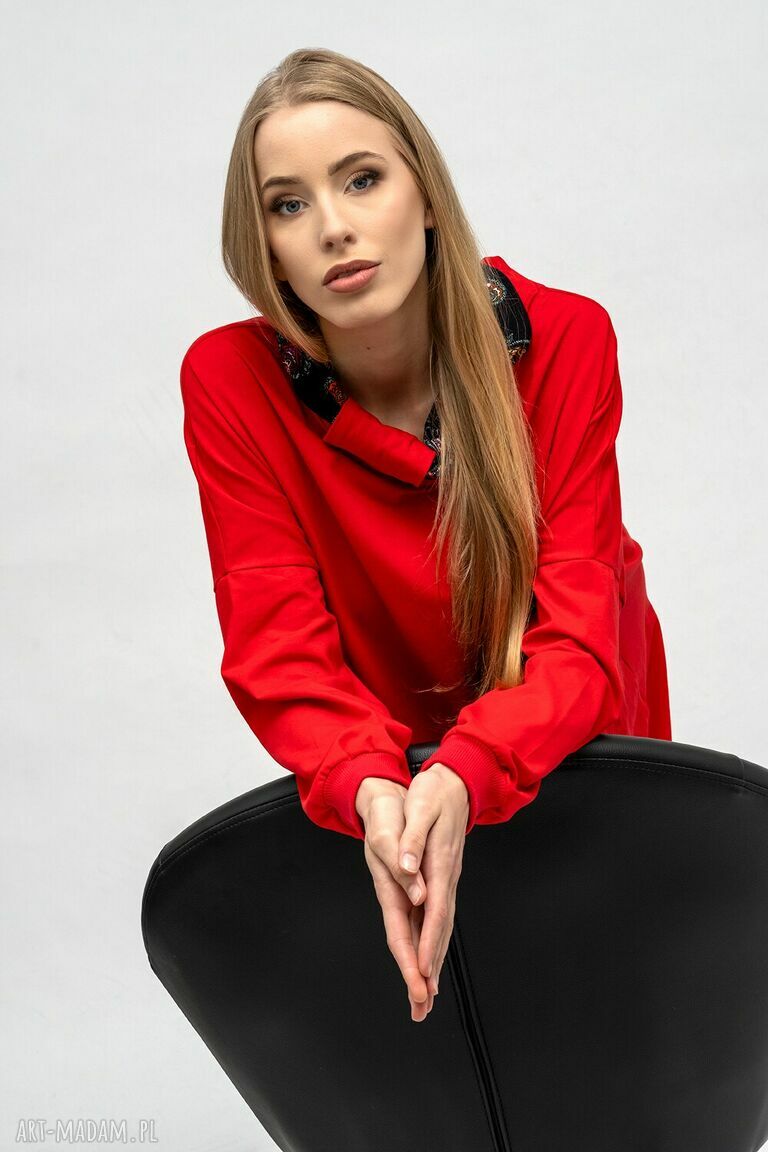 Sukienka Sofia Red z kominem - czerwona tuba midi