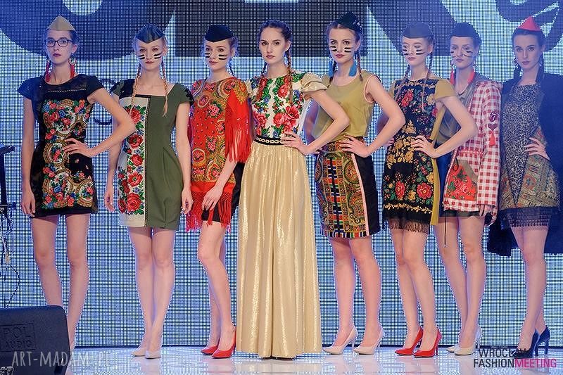 sukienka v Folk Design Aneta Larysa Knap góralska Handmade