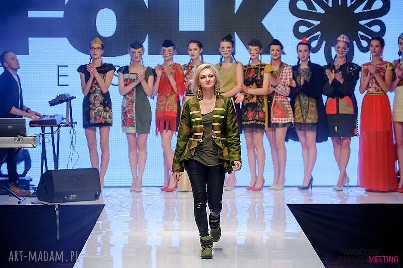 sukienka v Folk Design Aneta Larysa Knap góralska Handmade